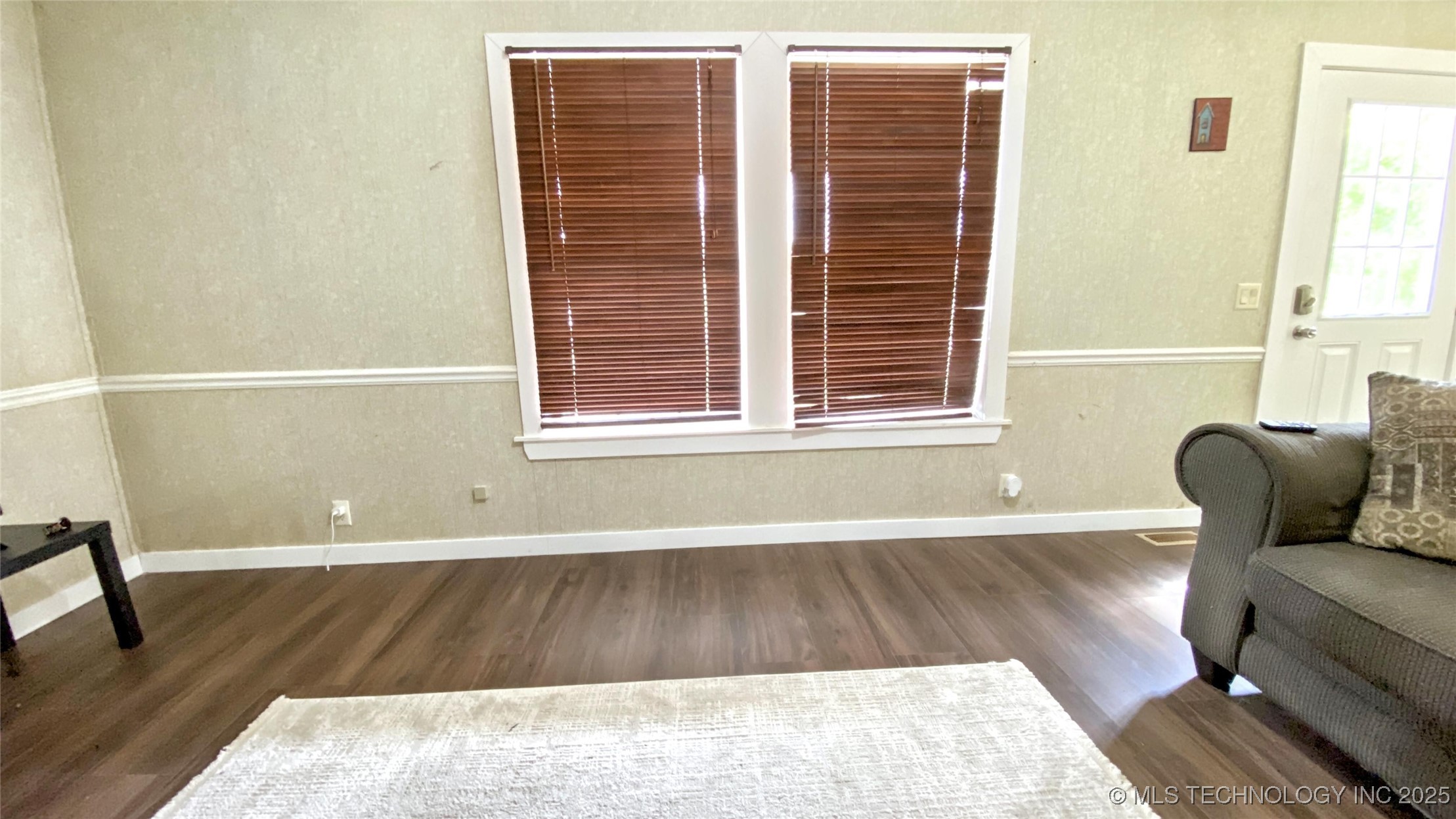 466698 Hwy 51 Property Photo 5