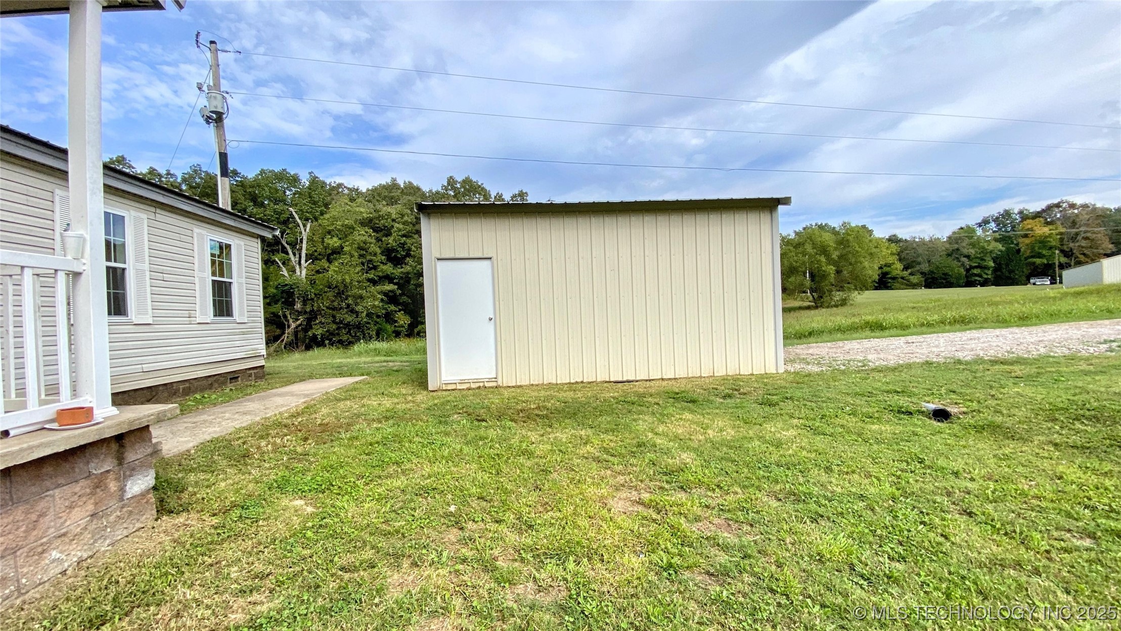 466698 Hwy 51 Property Photo 26