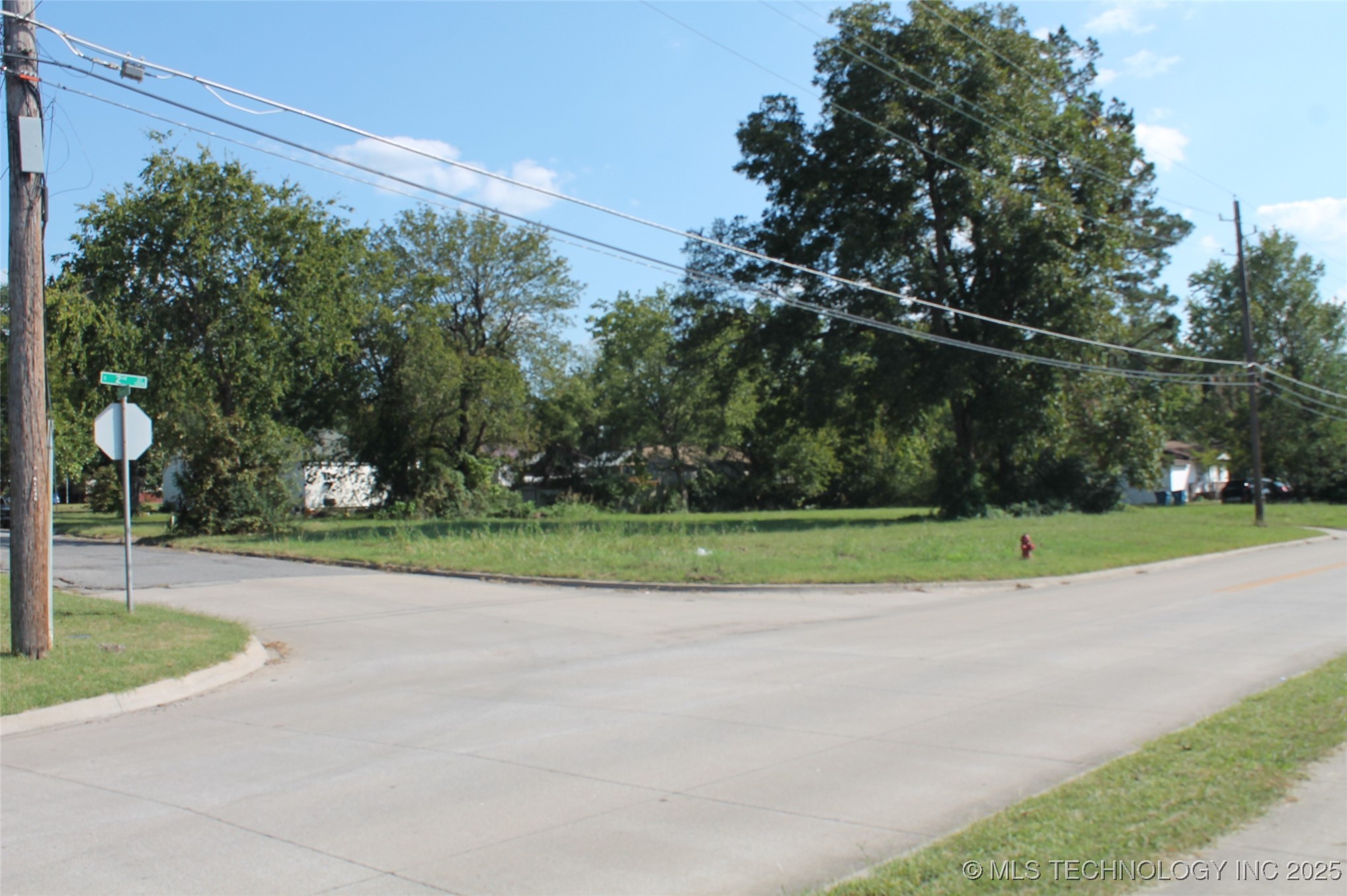 1300 S 2nd Property Photo 1