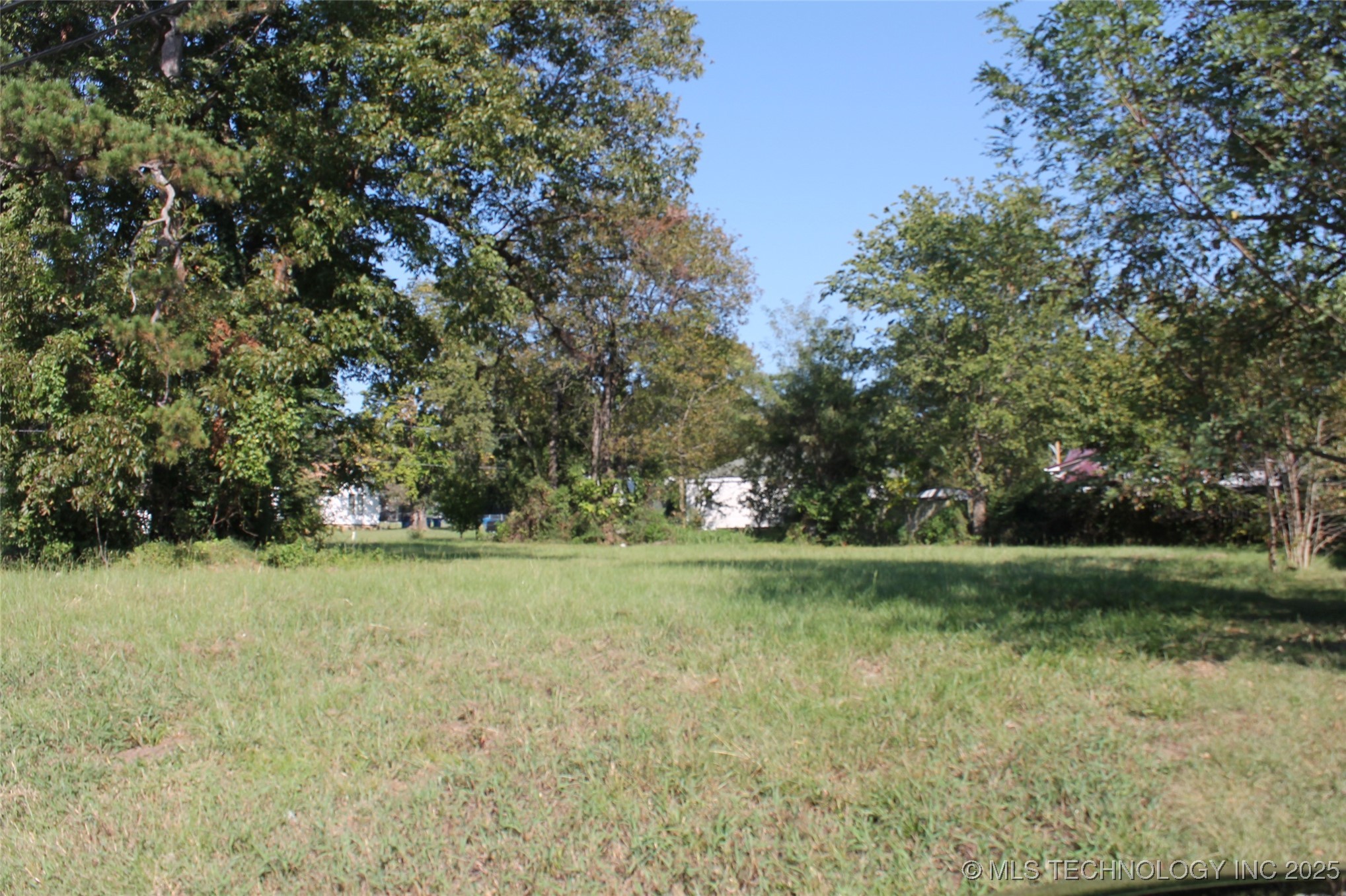 1300 S 2nd Property Photo 4