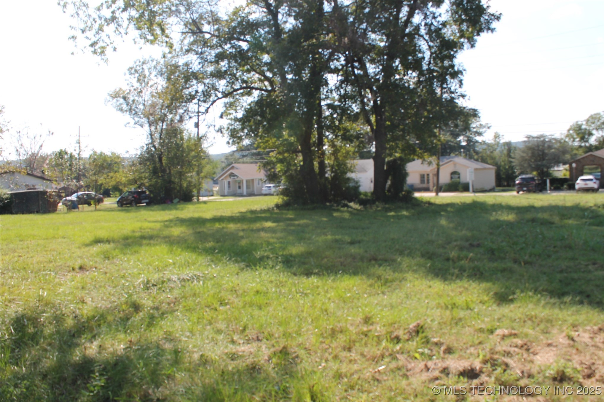 1300 S 2nd Property Photo 8