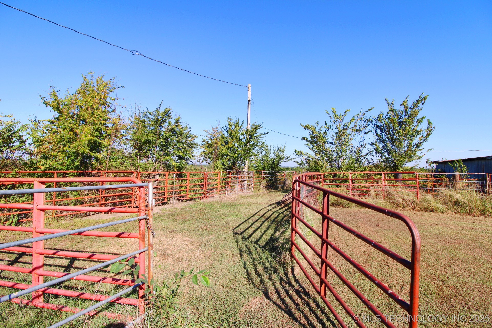 404517 E 1080 Road Property Photo 28