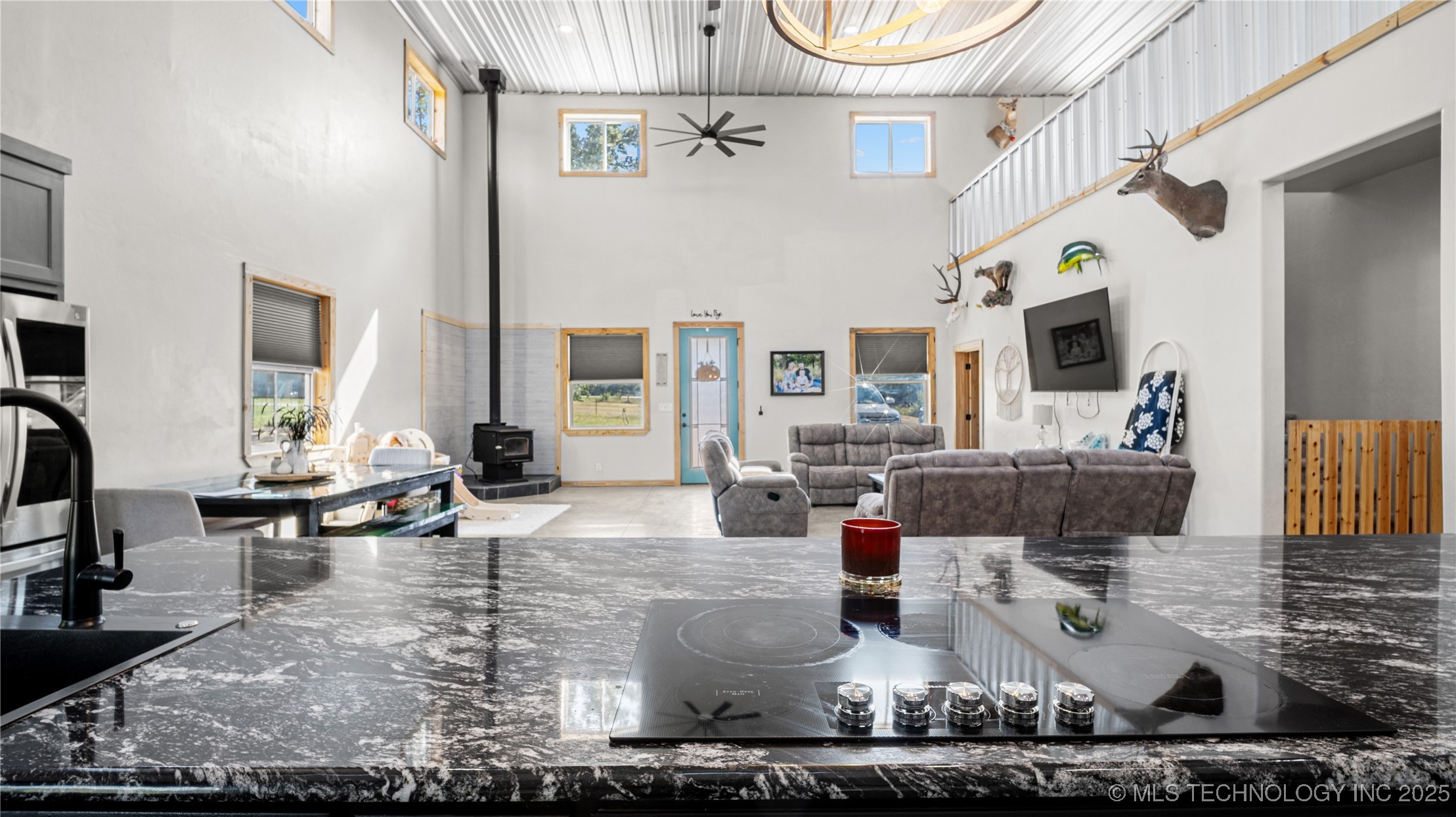 3376 Old Hwy 70 Property Photo 6