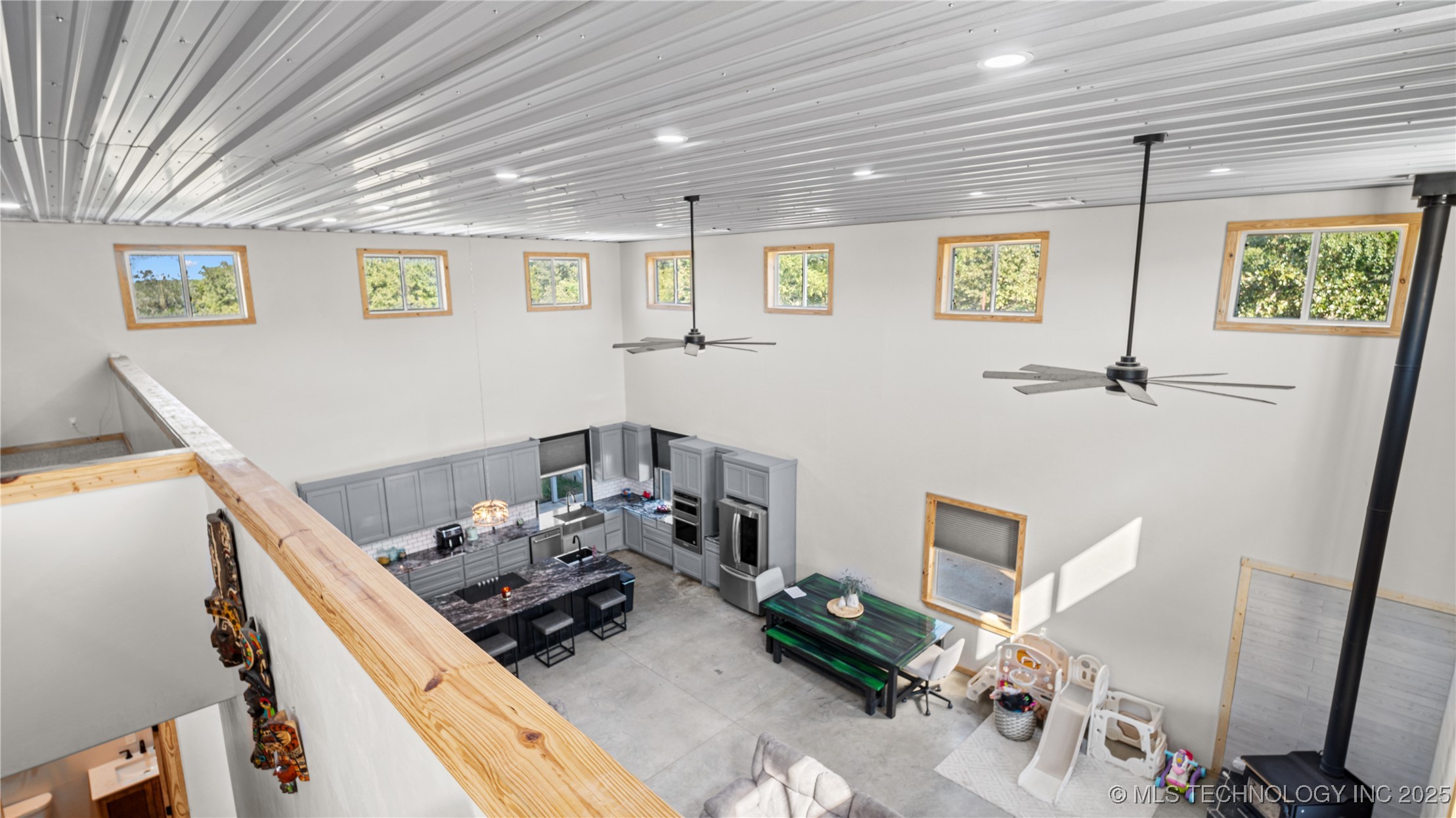 3376 Old Hwy 70 Property Photo 8