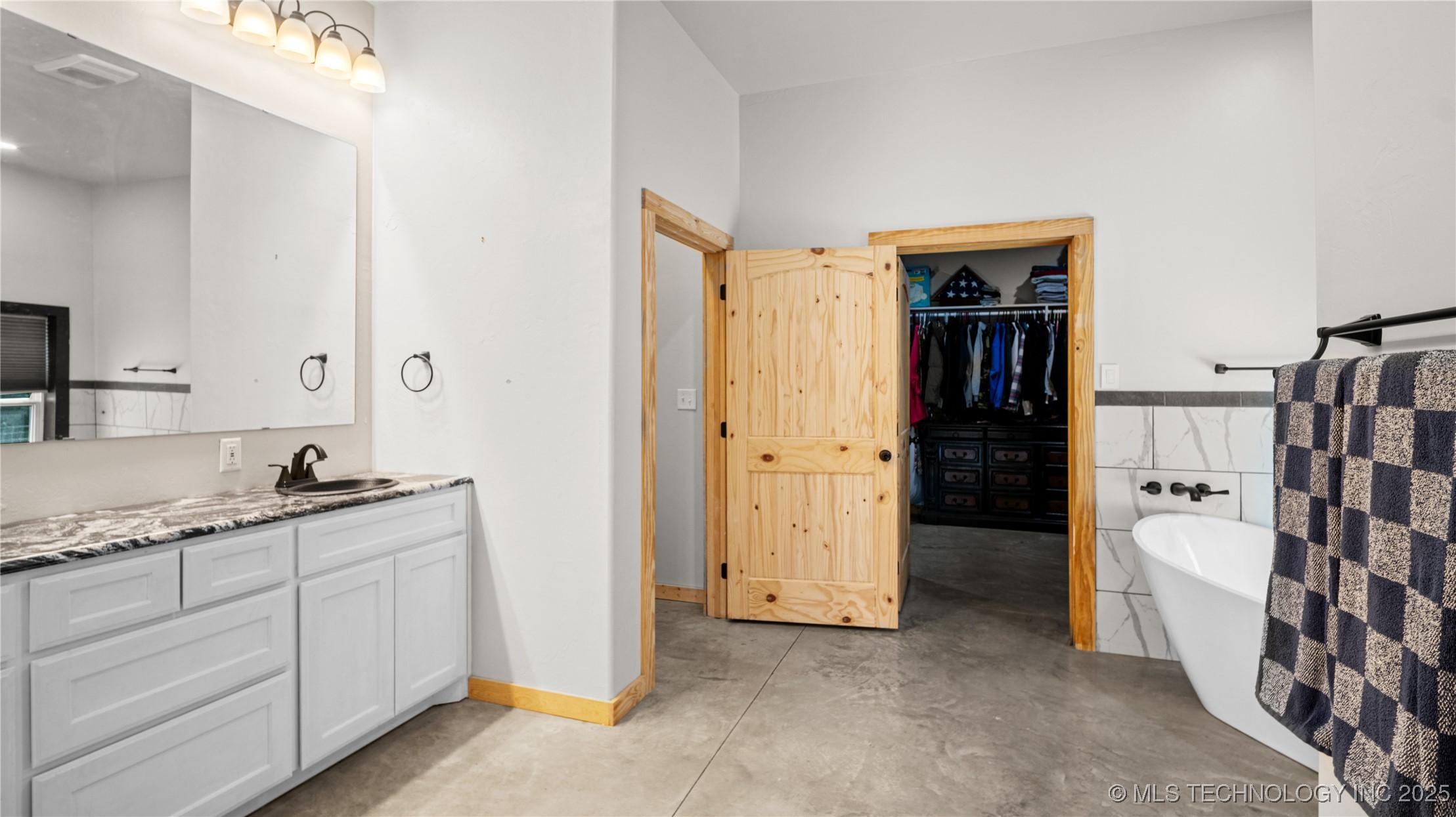 3376 Old Hwy 70 Property Photo 11