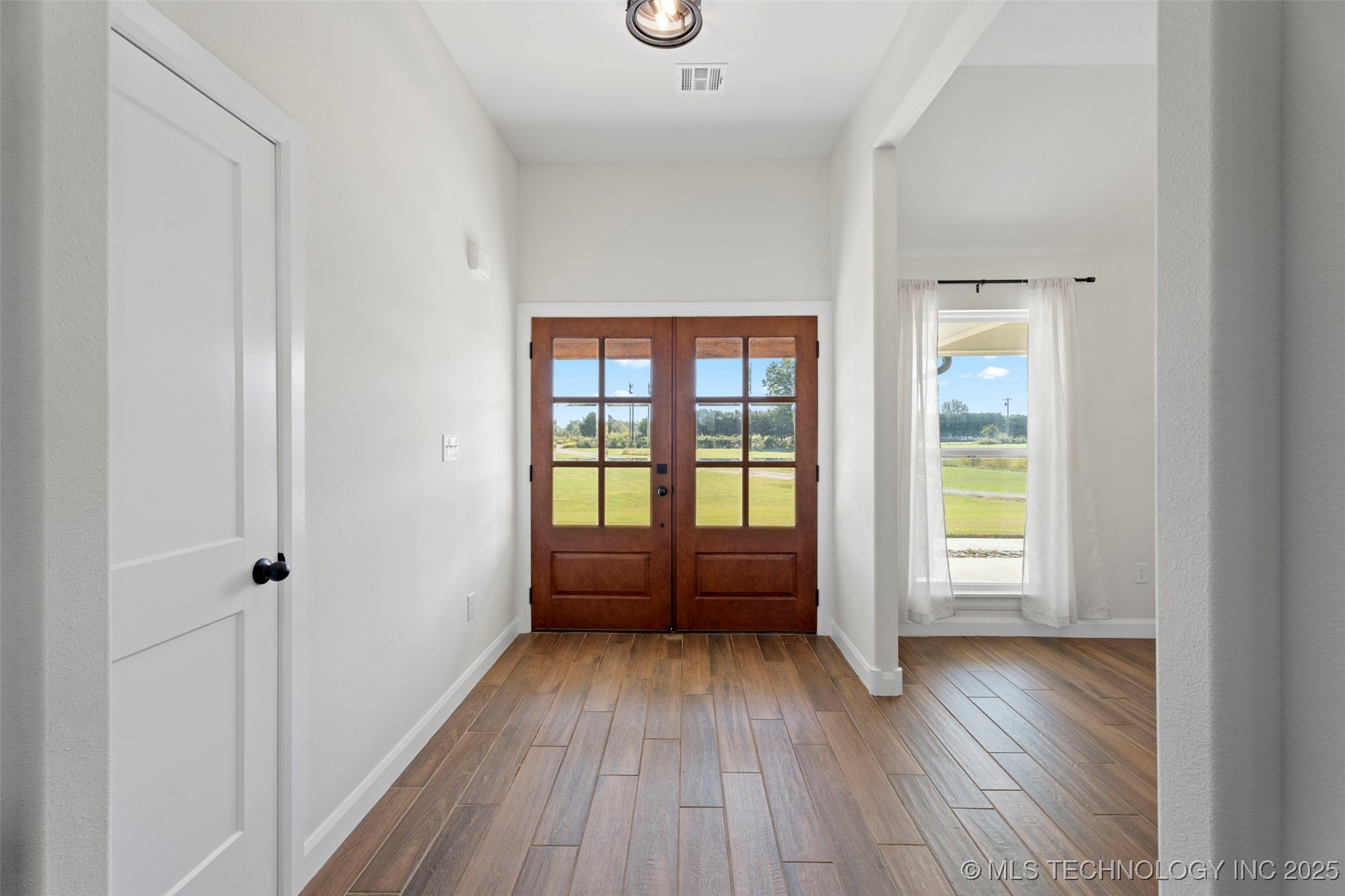 11890 S 4050 Road Property Photo 5