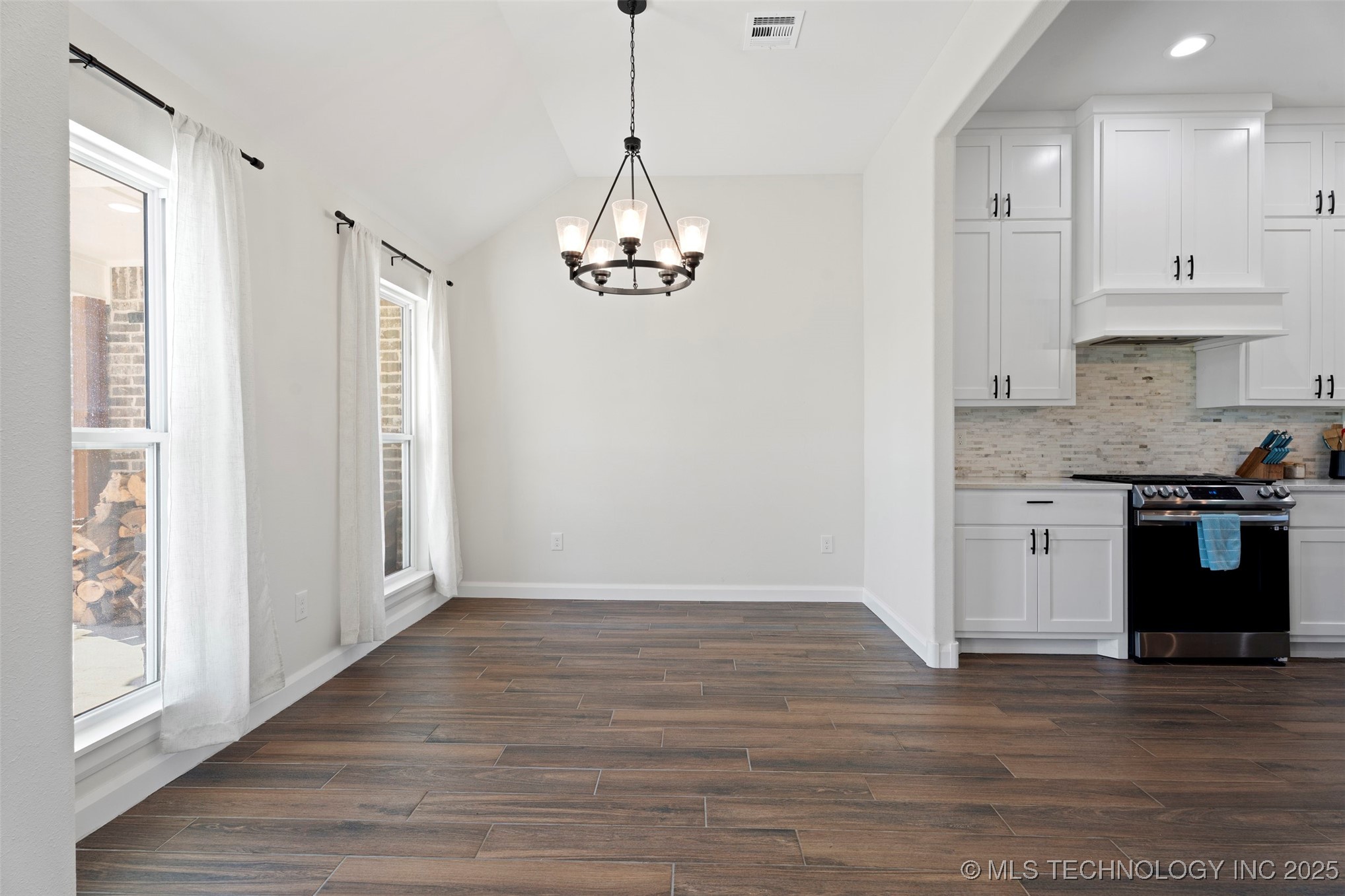 11890 S 4050 Road Property Photo 7