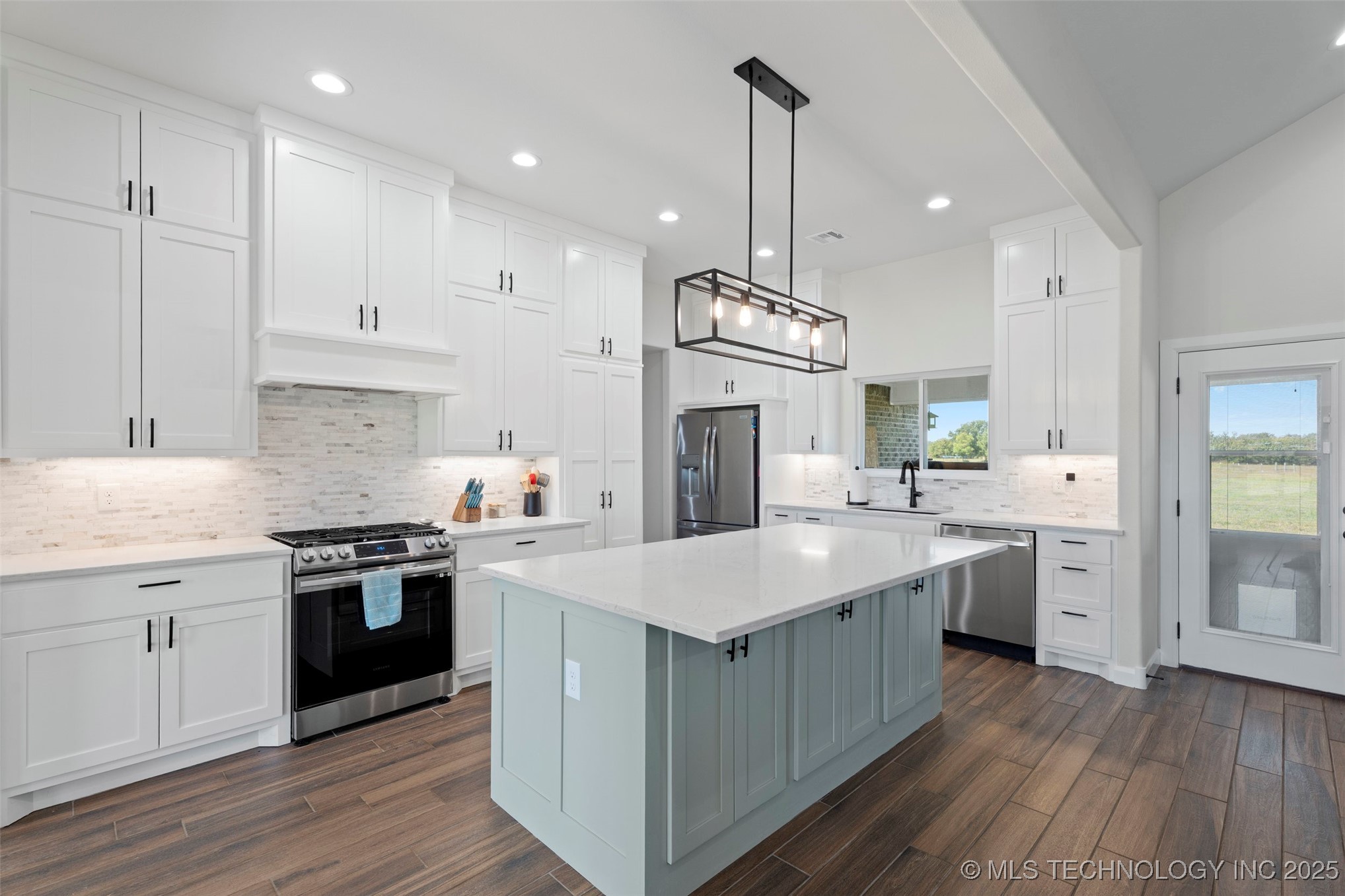 11890 S 4050 Road Property Photo 8