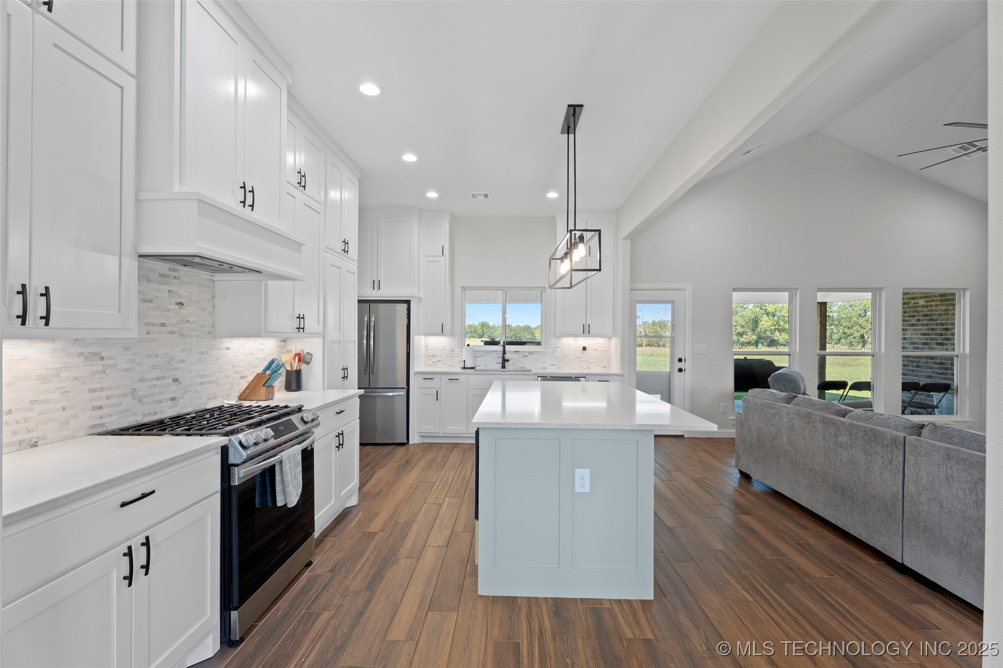 11890 S 4050 Road Property Photo 9