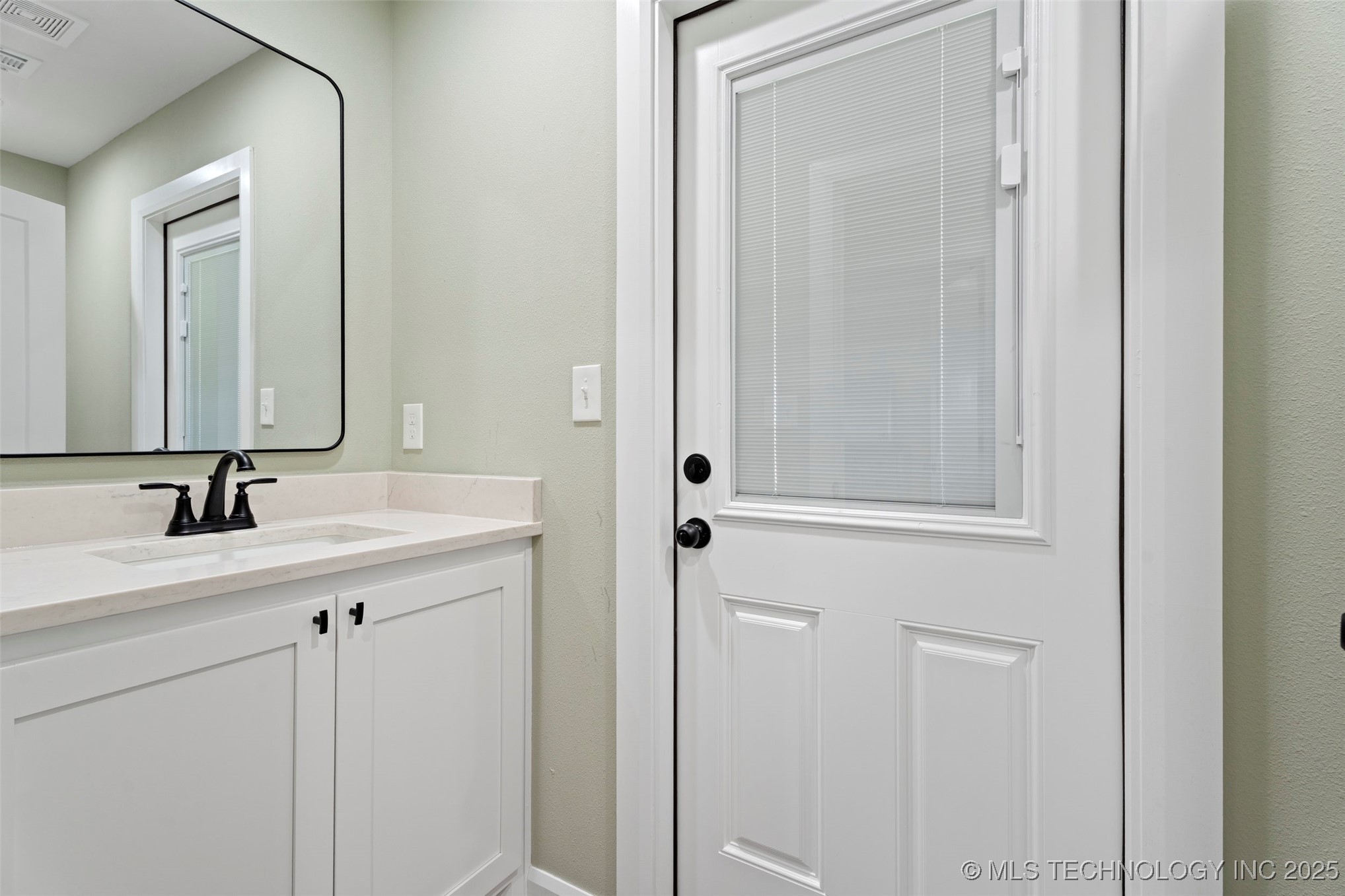 11890 S 4050 Road Property Photo 25