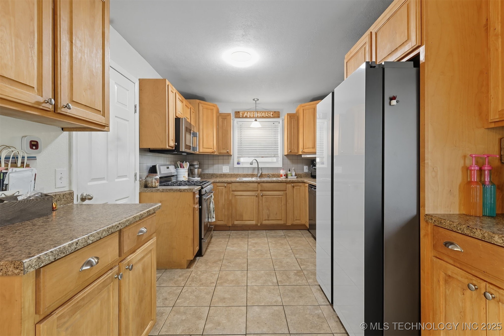 305 N 7th Avenue Property Photo 7