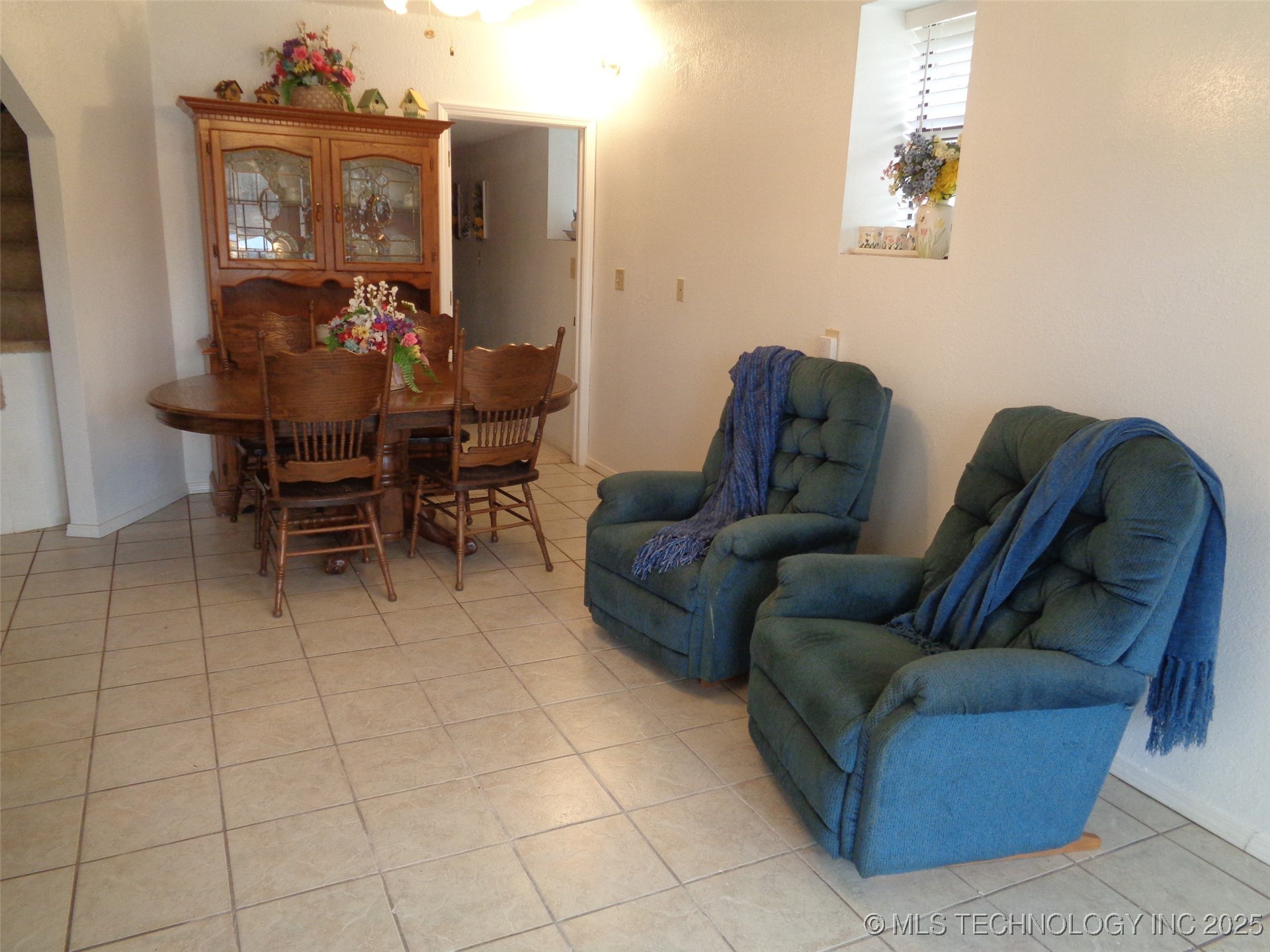116645 S 4256 Road Property Photo 9