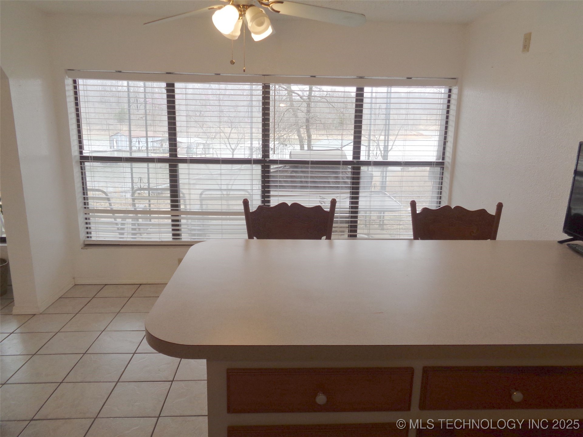 116645 S 4256 Road Property Photo 13