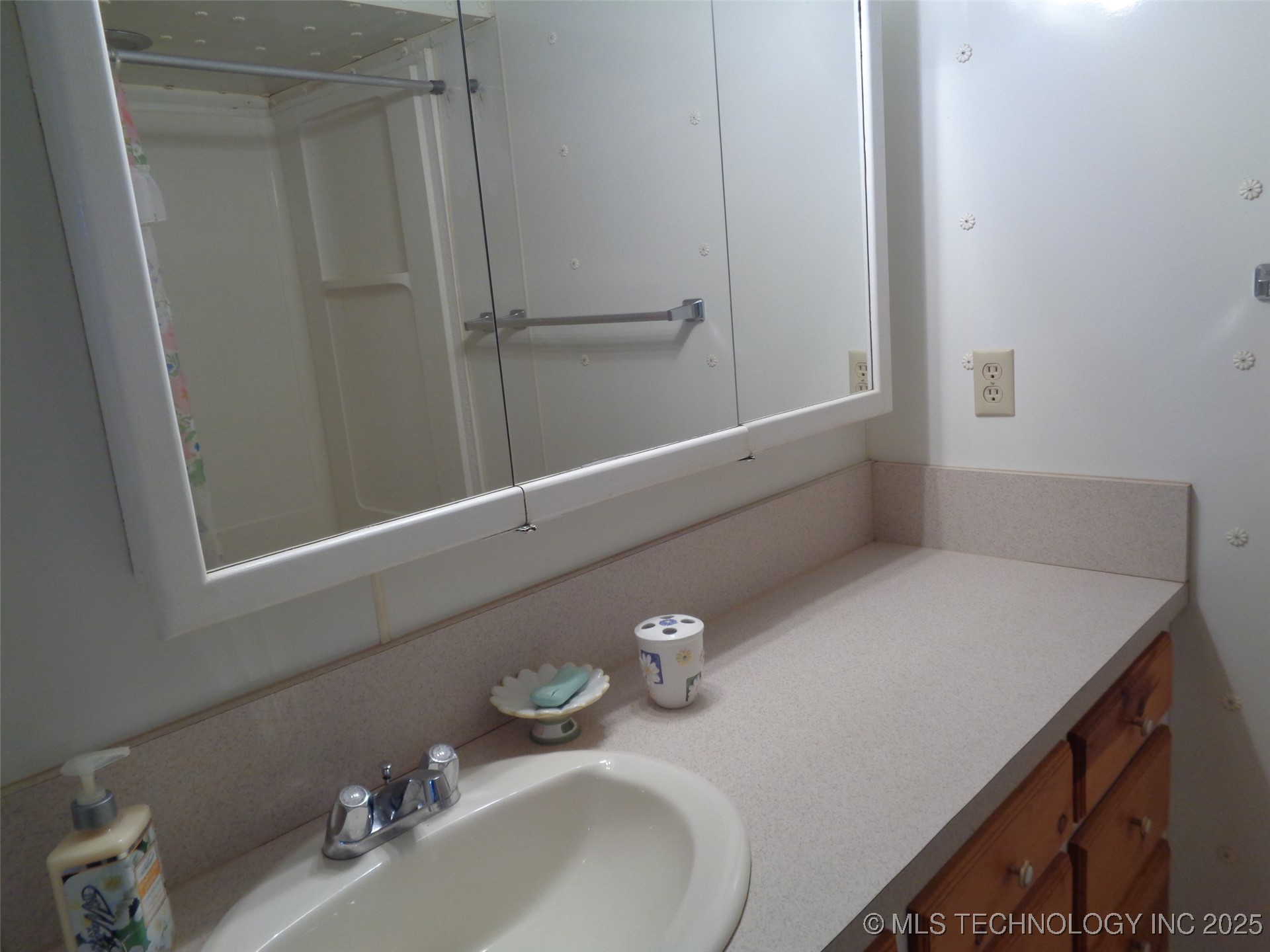 116645 S 4256 Road Property Photo 17