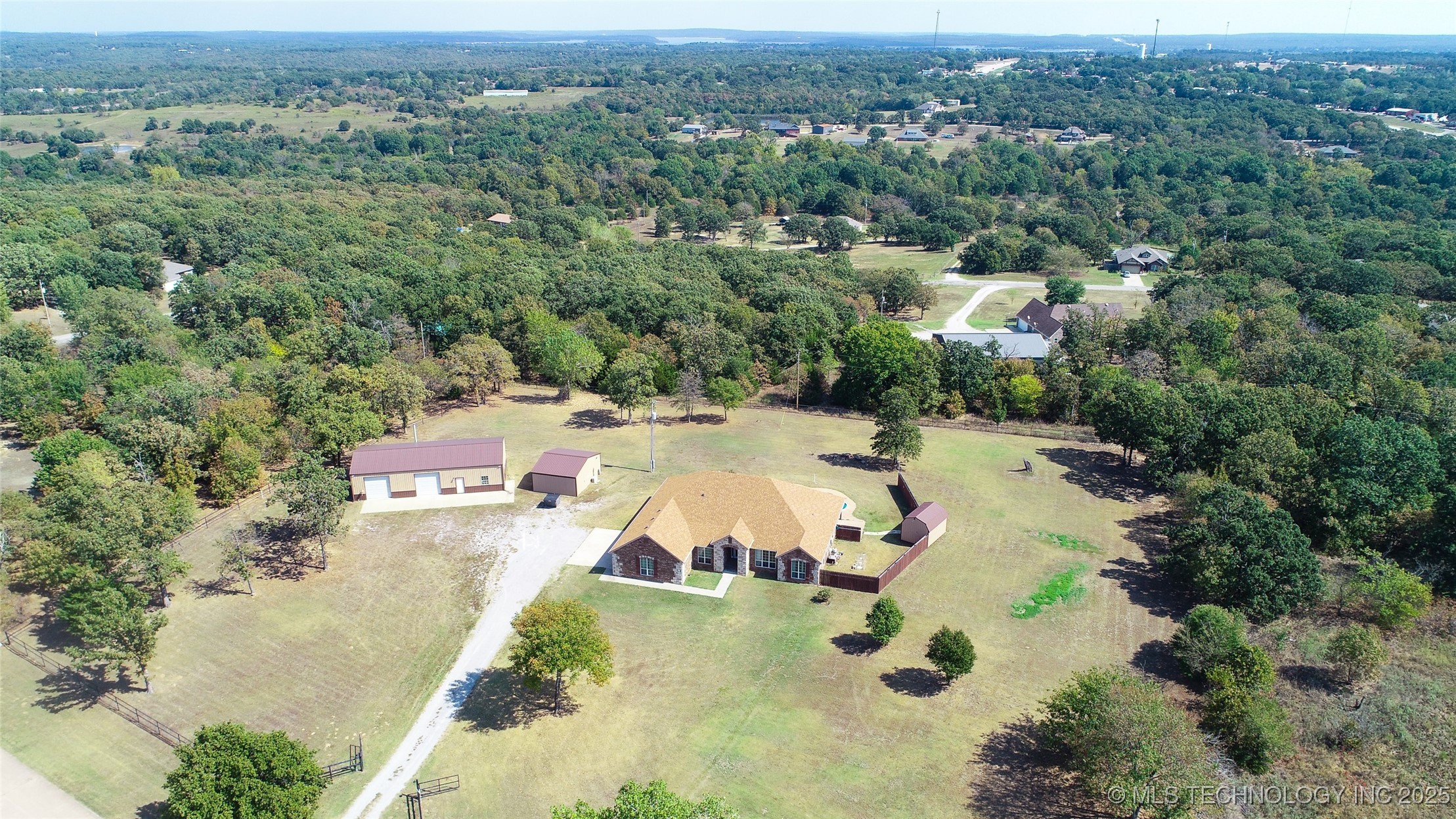 2365 S 361st West Avenue Property Photo 4