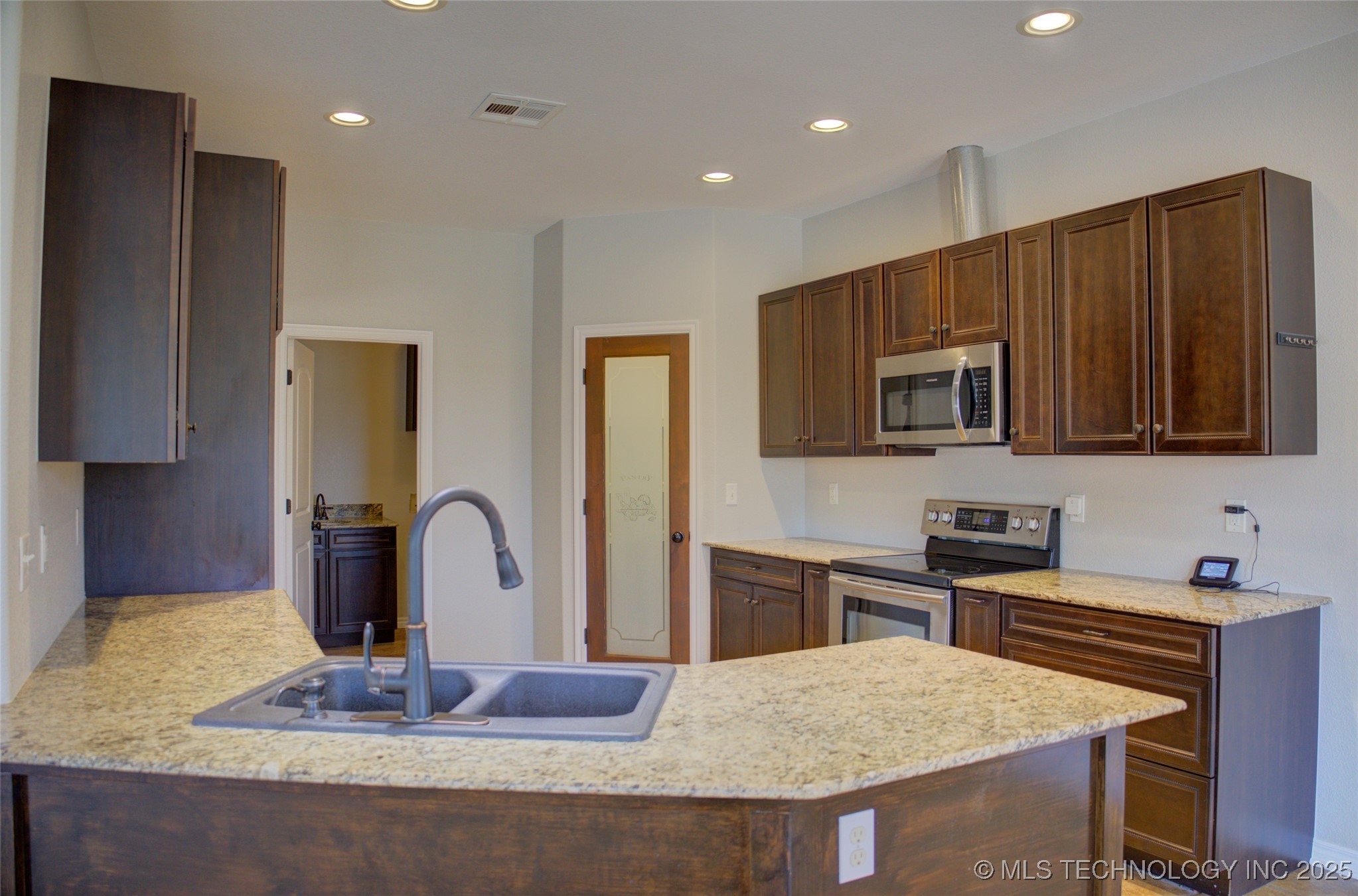 2365 S 361st West Avenue Property Photo 25