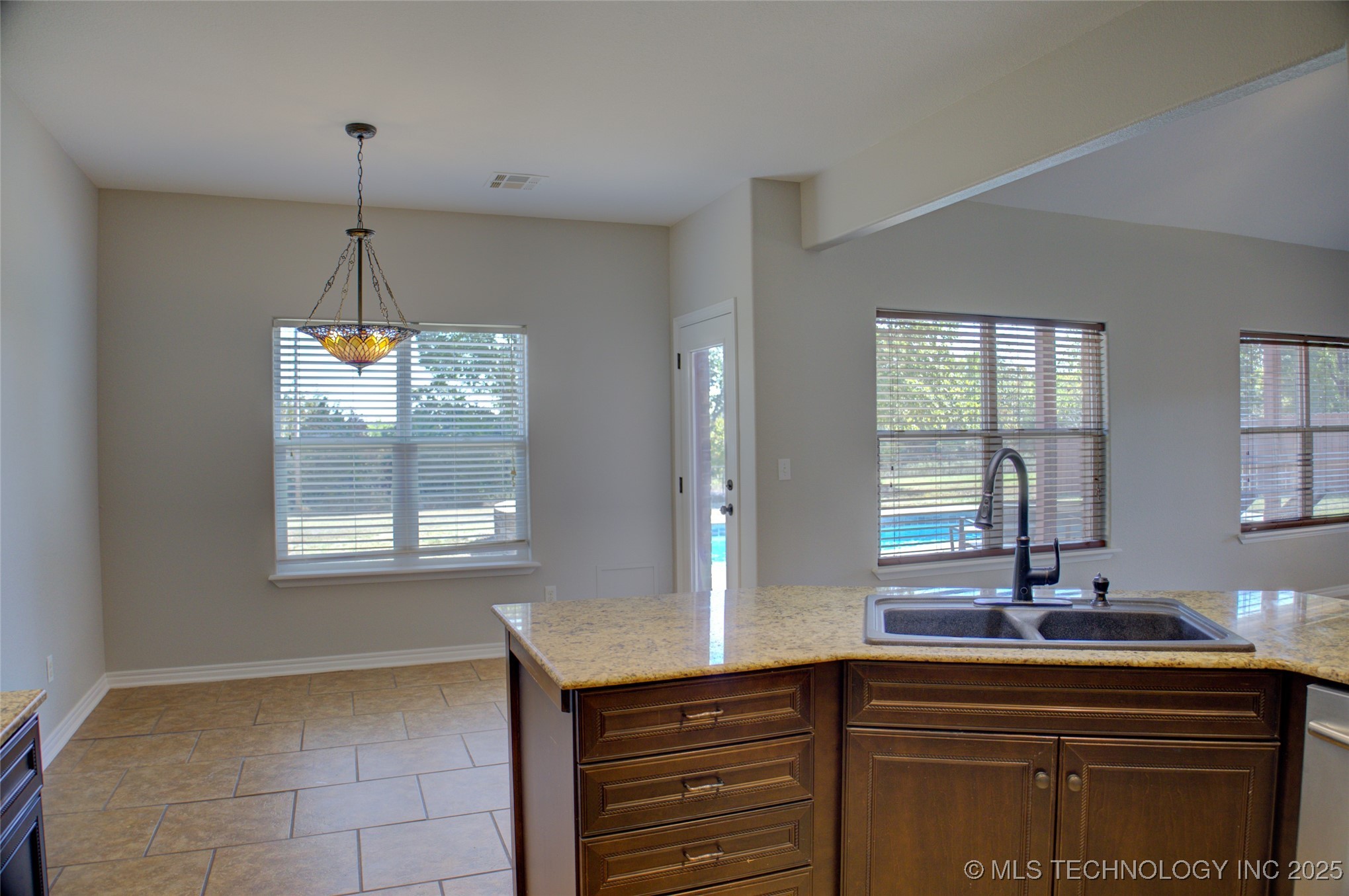 2365 S 361st West Avenue Property Photo 26