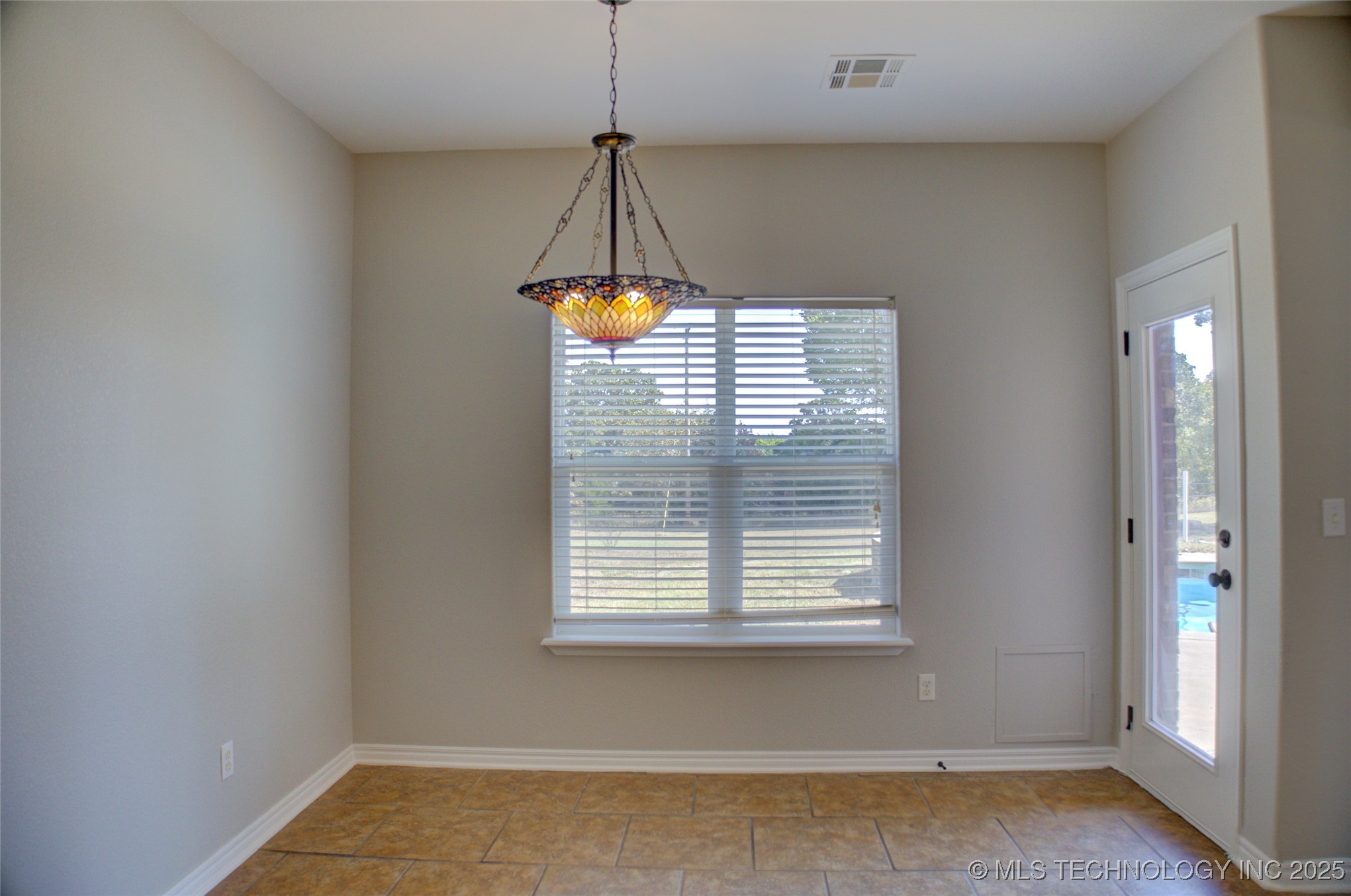 2365 S 361st West Avenue Property Photo 27