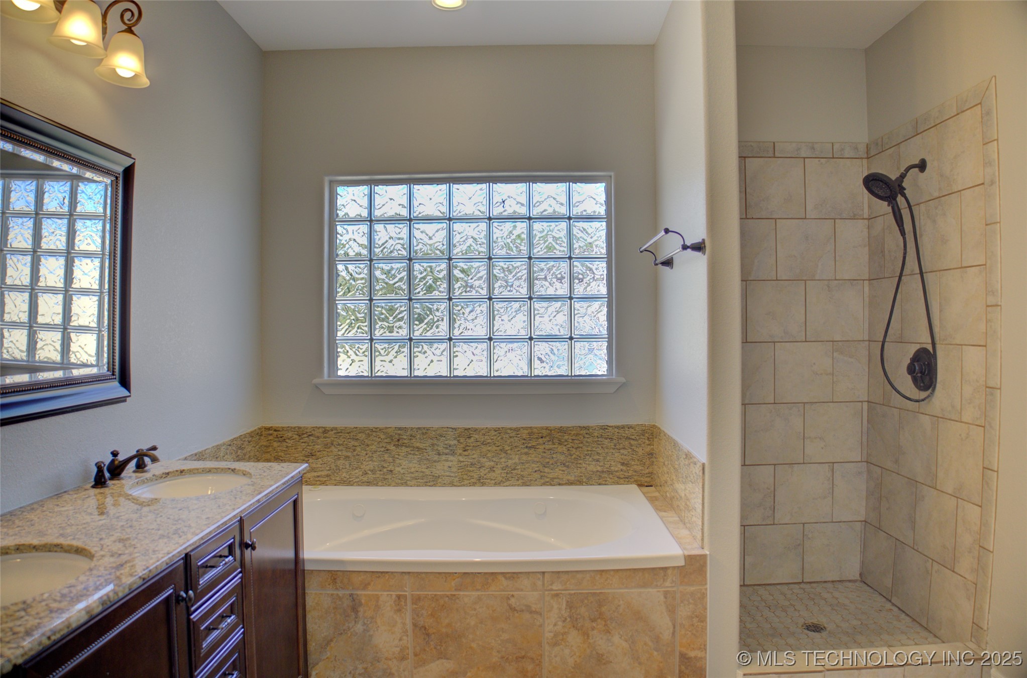 2365 S 361st West Avenue Property Photo 46