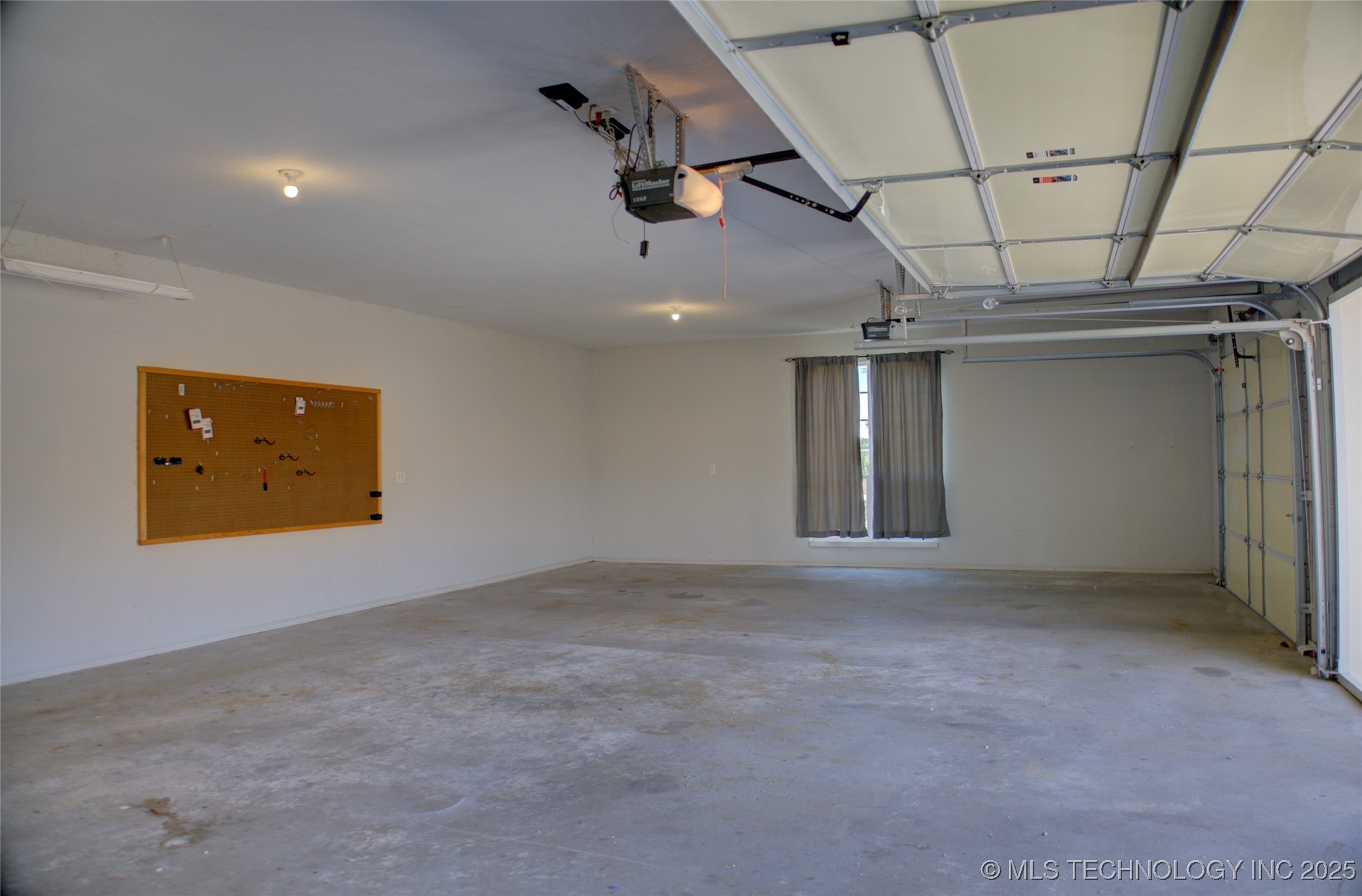 2365 S 361st West Avenue Property Photo 74