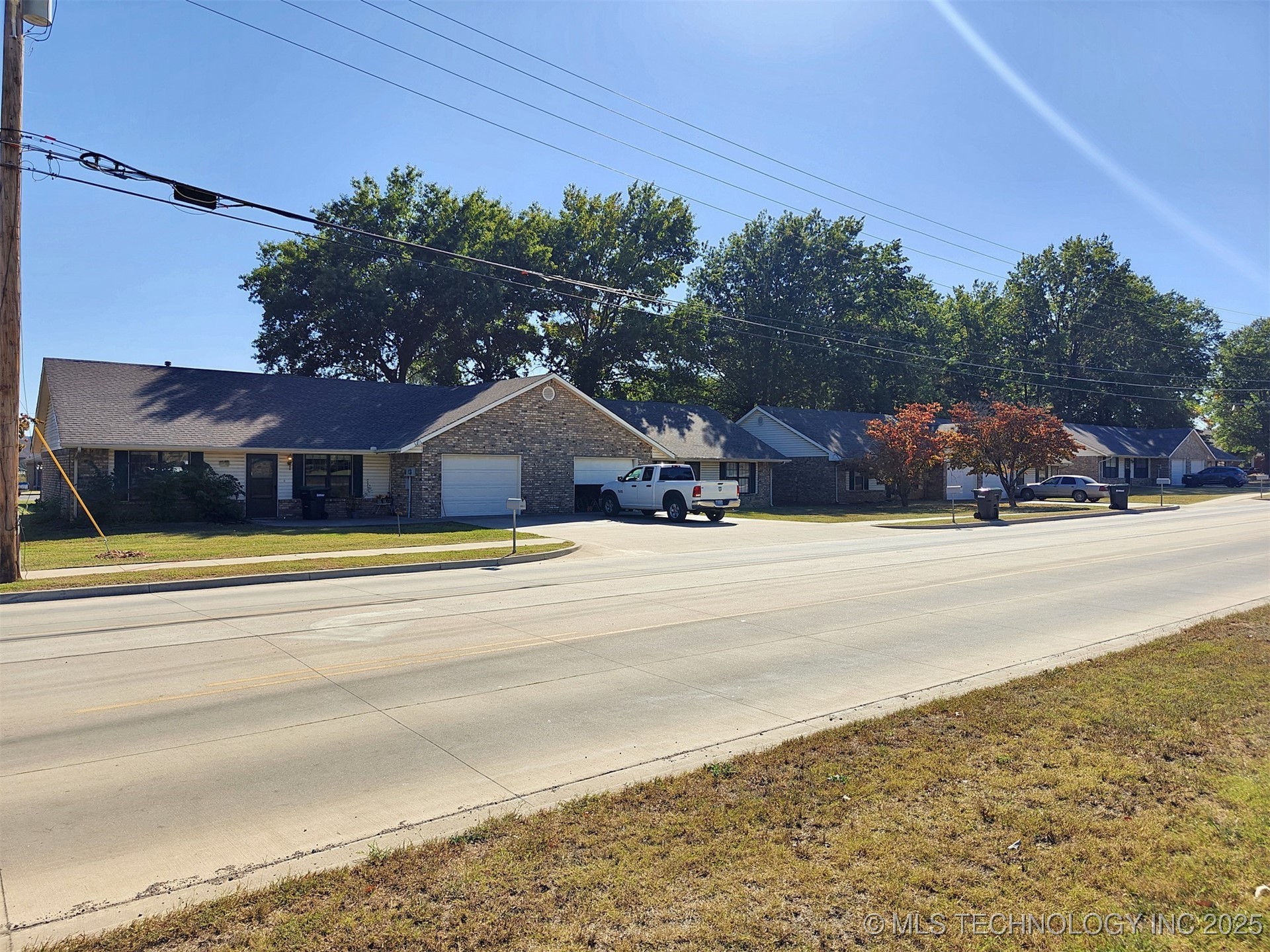 1133 W 4th Street Property Photo 18