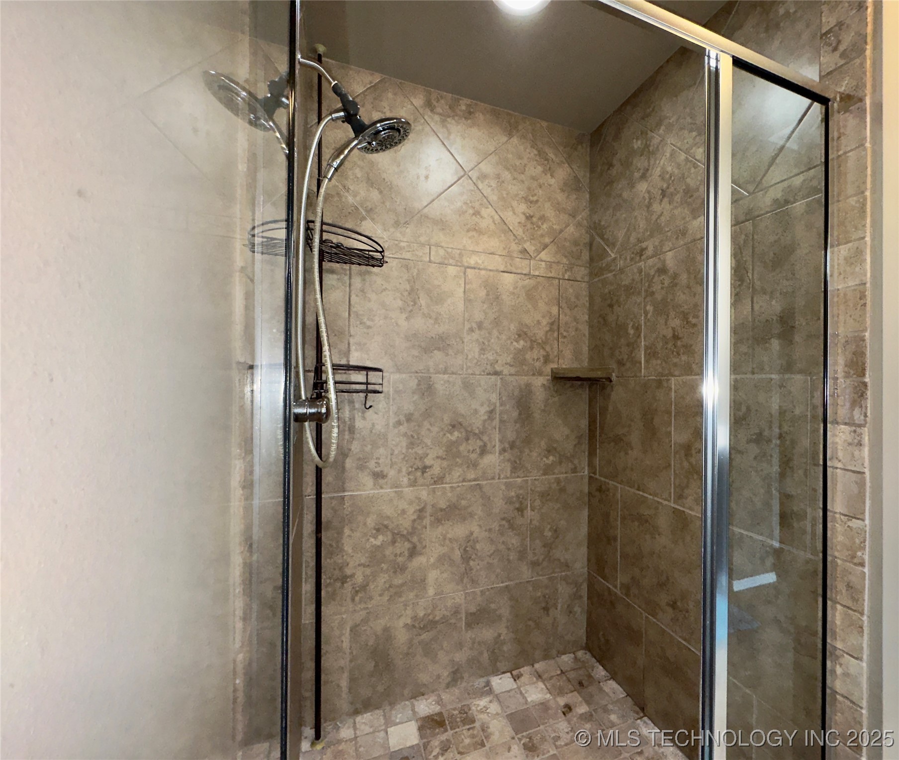 1812 E Jacksonville Street Property Photo 20