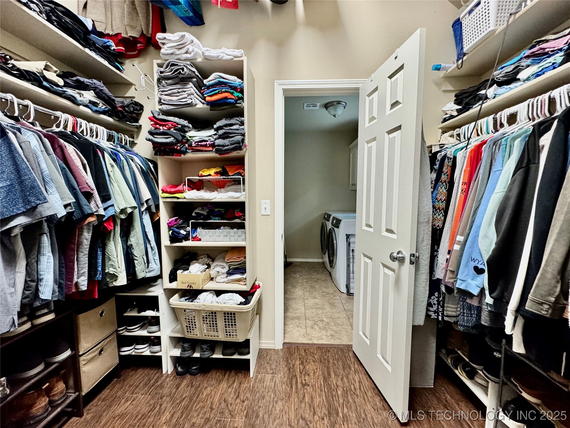 1812 E Jacksonville Street Property Photo 22