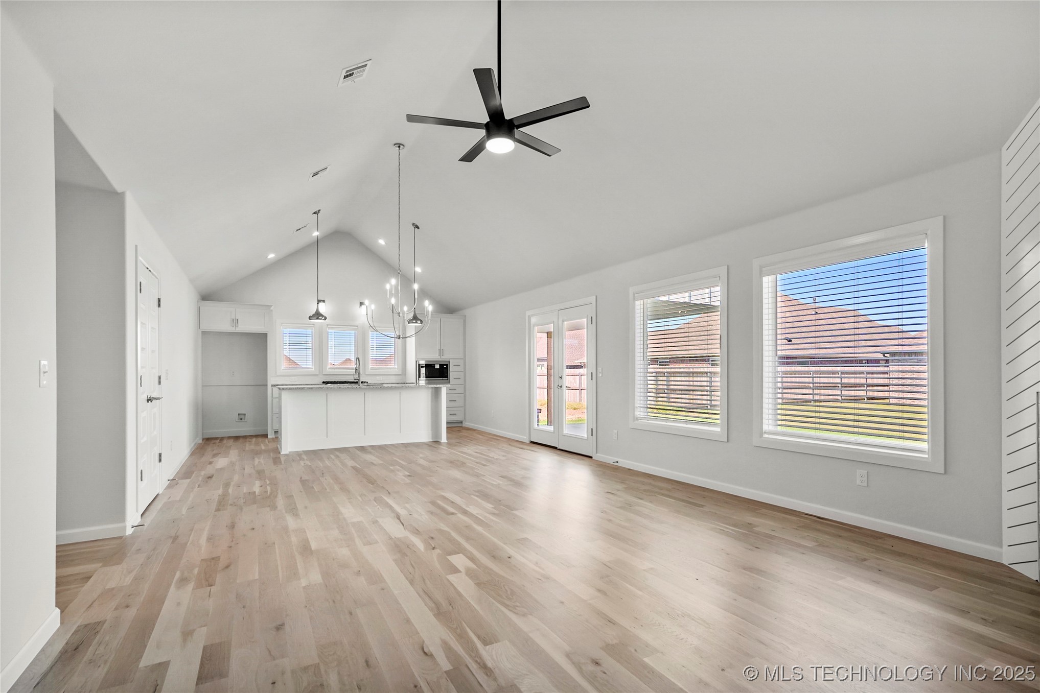 23171 E 106th Place S Property Photo 6