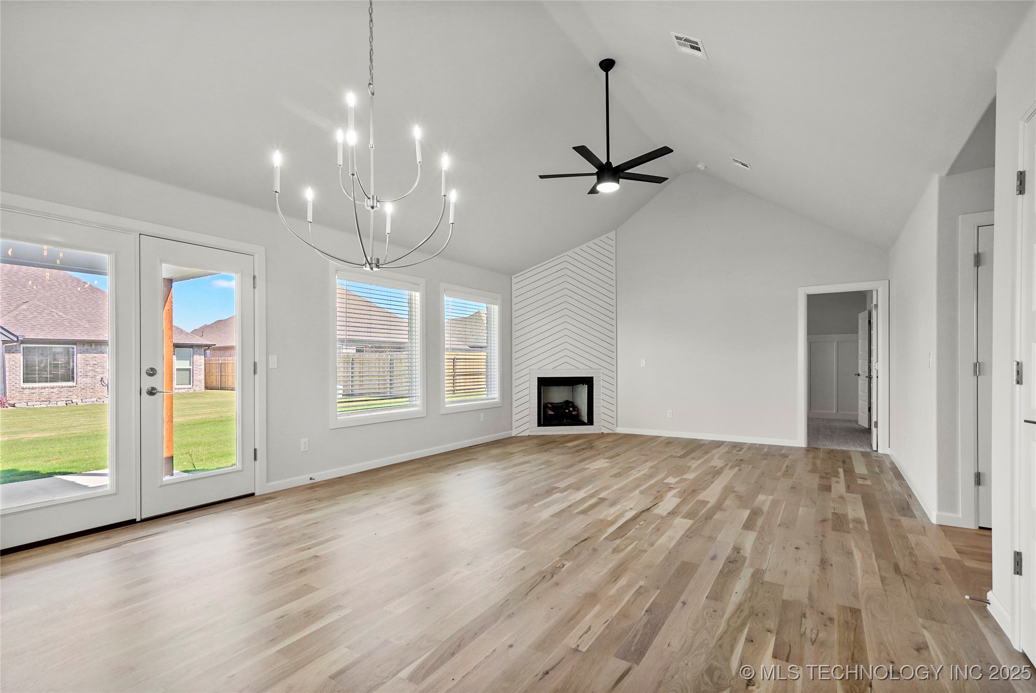 23171 E 106th Place S Property Photo 8