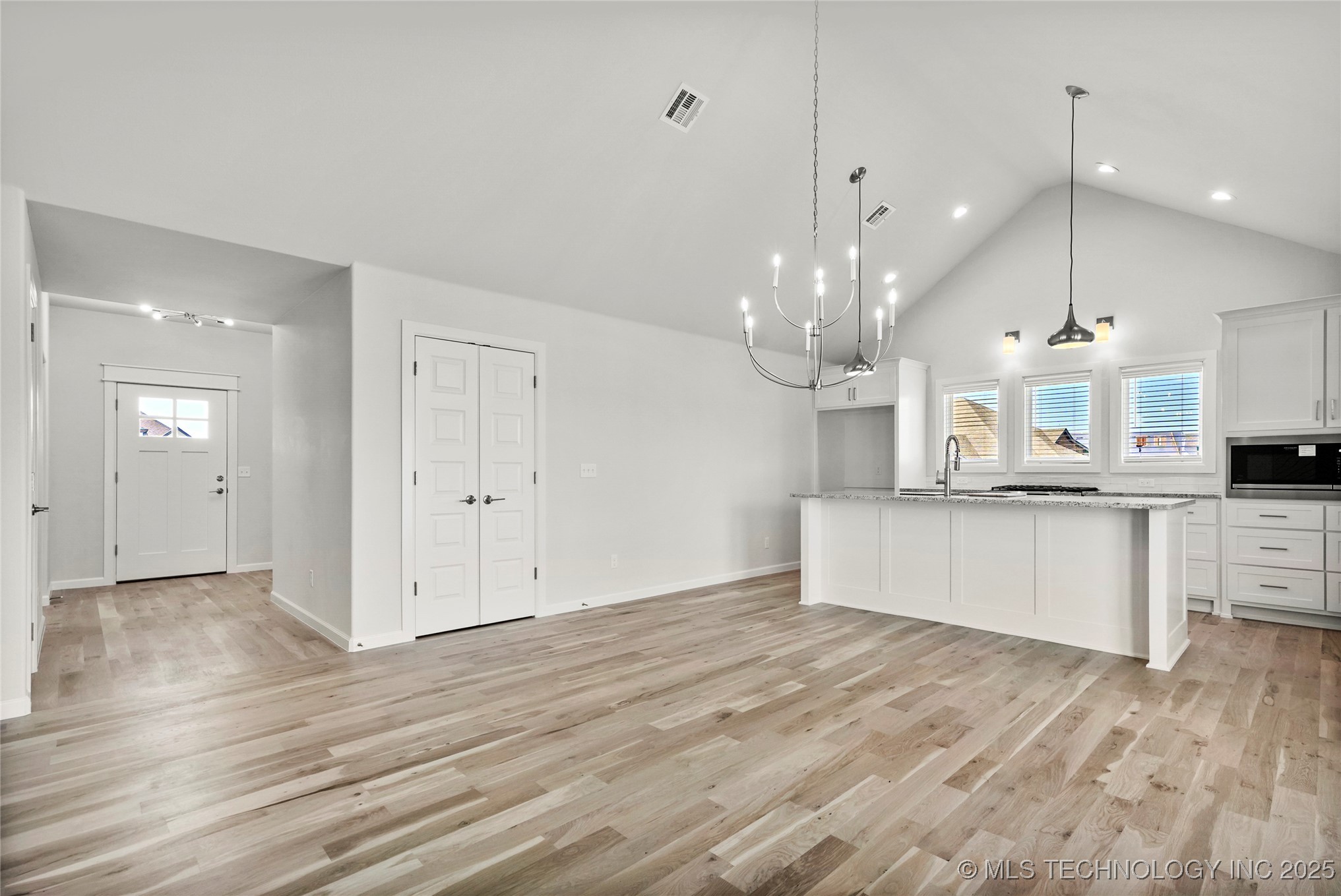 23171 E 106th Place S Property Photo 9