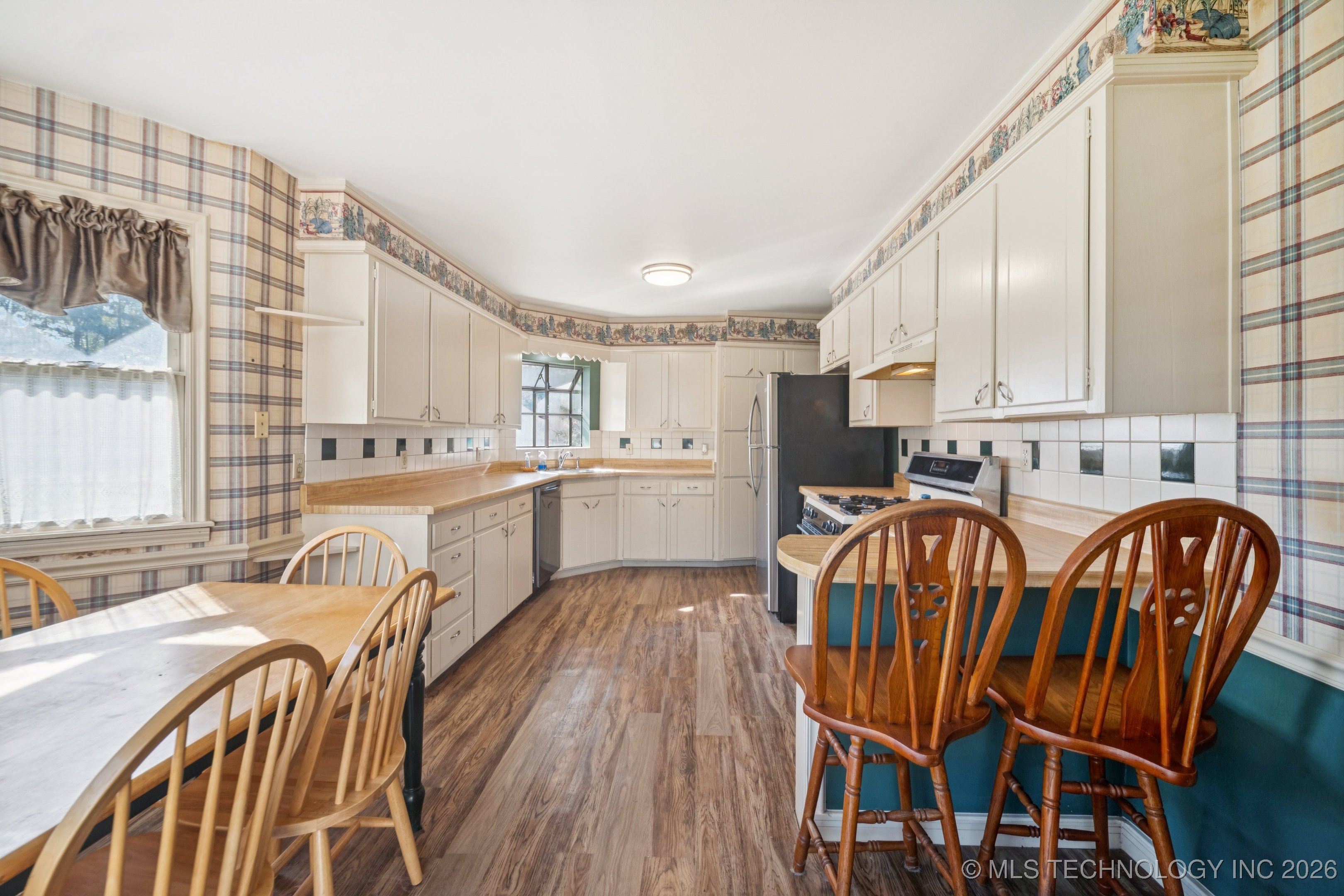 10459 S 257th East Avenue Property Photo 5