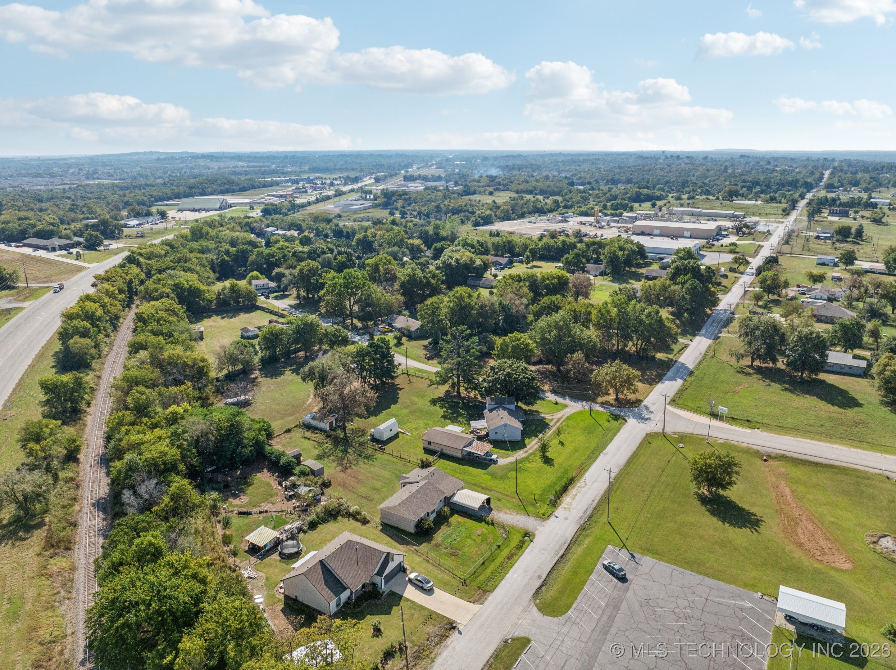 10459 S 257th East Avenue Property Photo 31