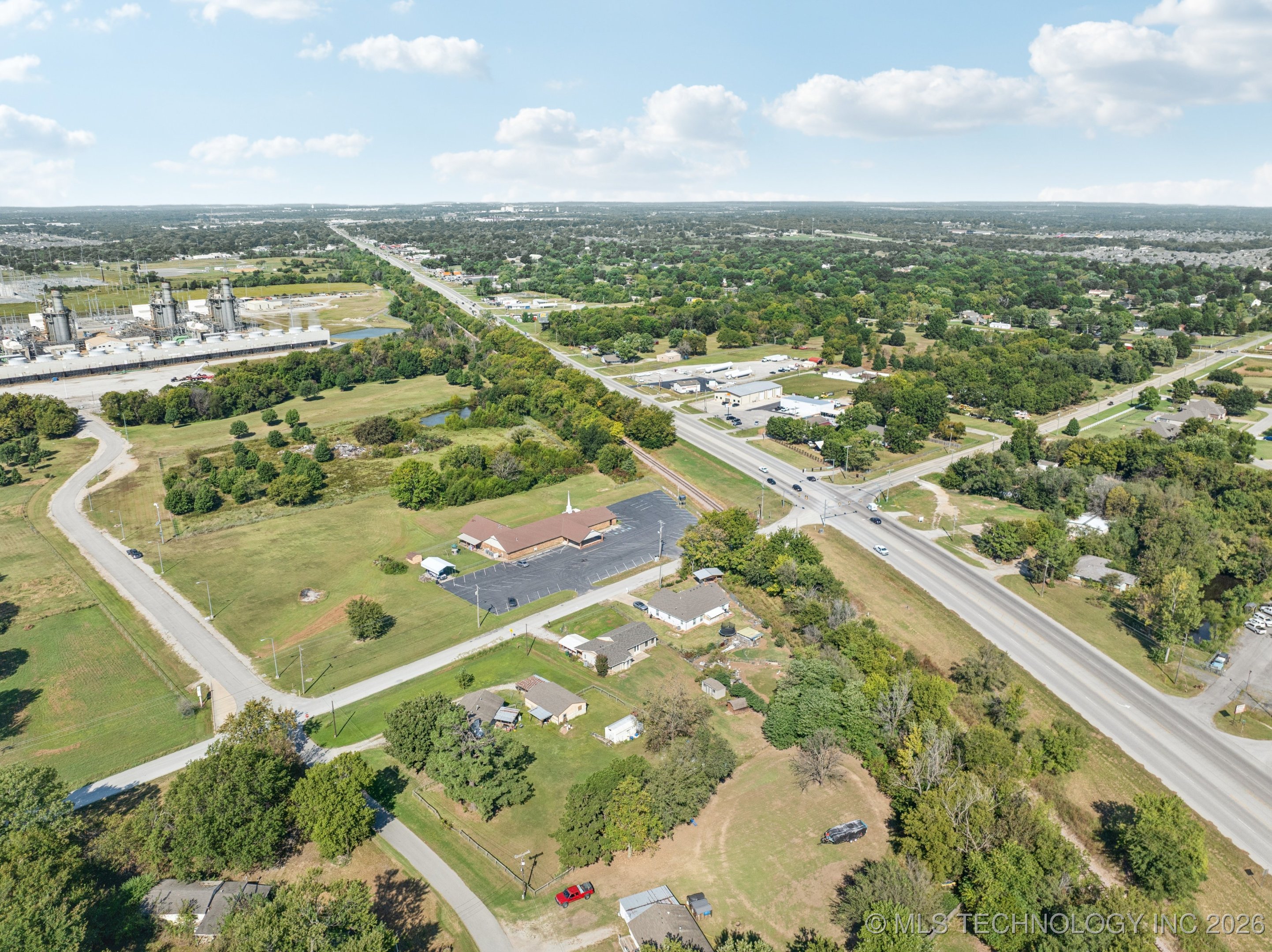 10459 S 257th East Avenue Property Photo 32