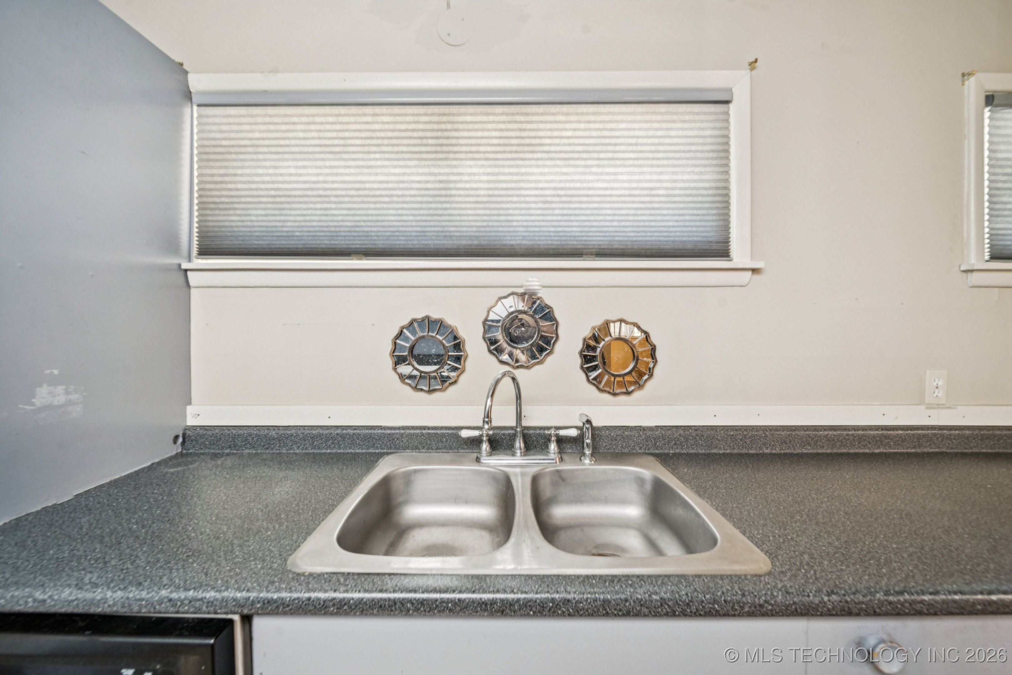 4189 S Trenton Avenue Property Photo 12