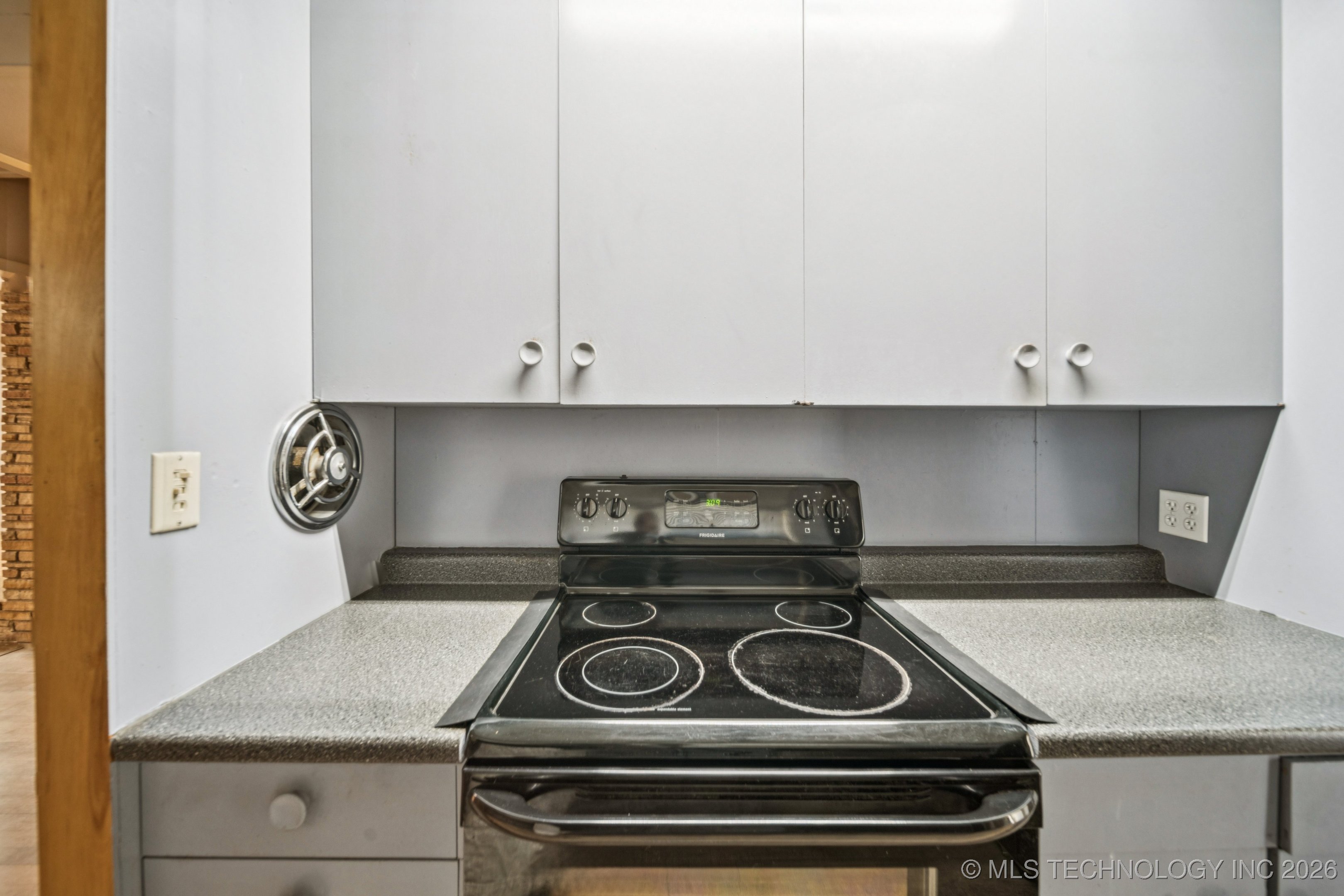 4189 S Trenton Avenue Property Photo 13