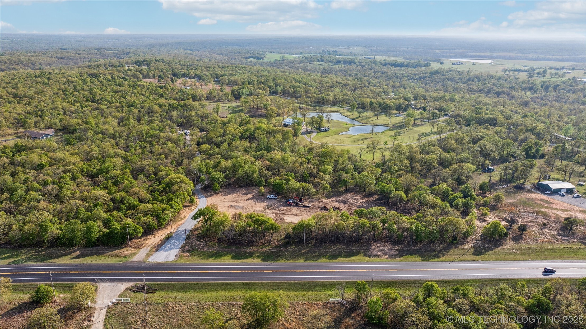 32380 W Old Highway 33 Road Property Photo 2