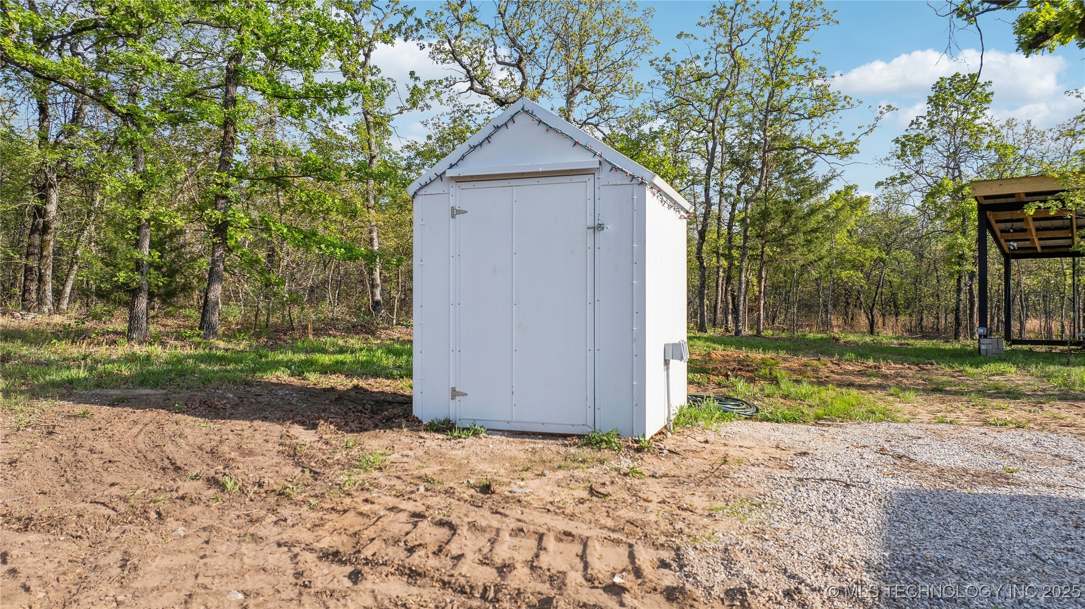 32380 W Old Highway 33 Road Property Photo 7