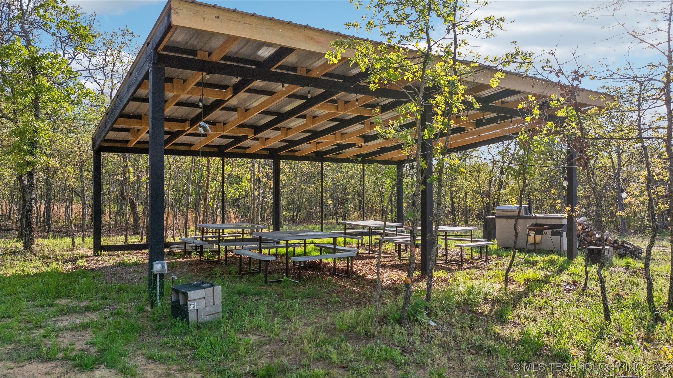 32380 W Old Highway 33 Road Property Photo 8