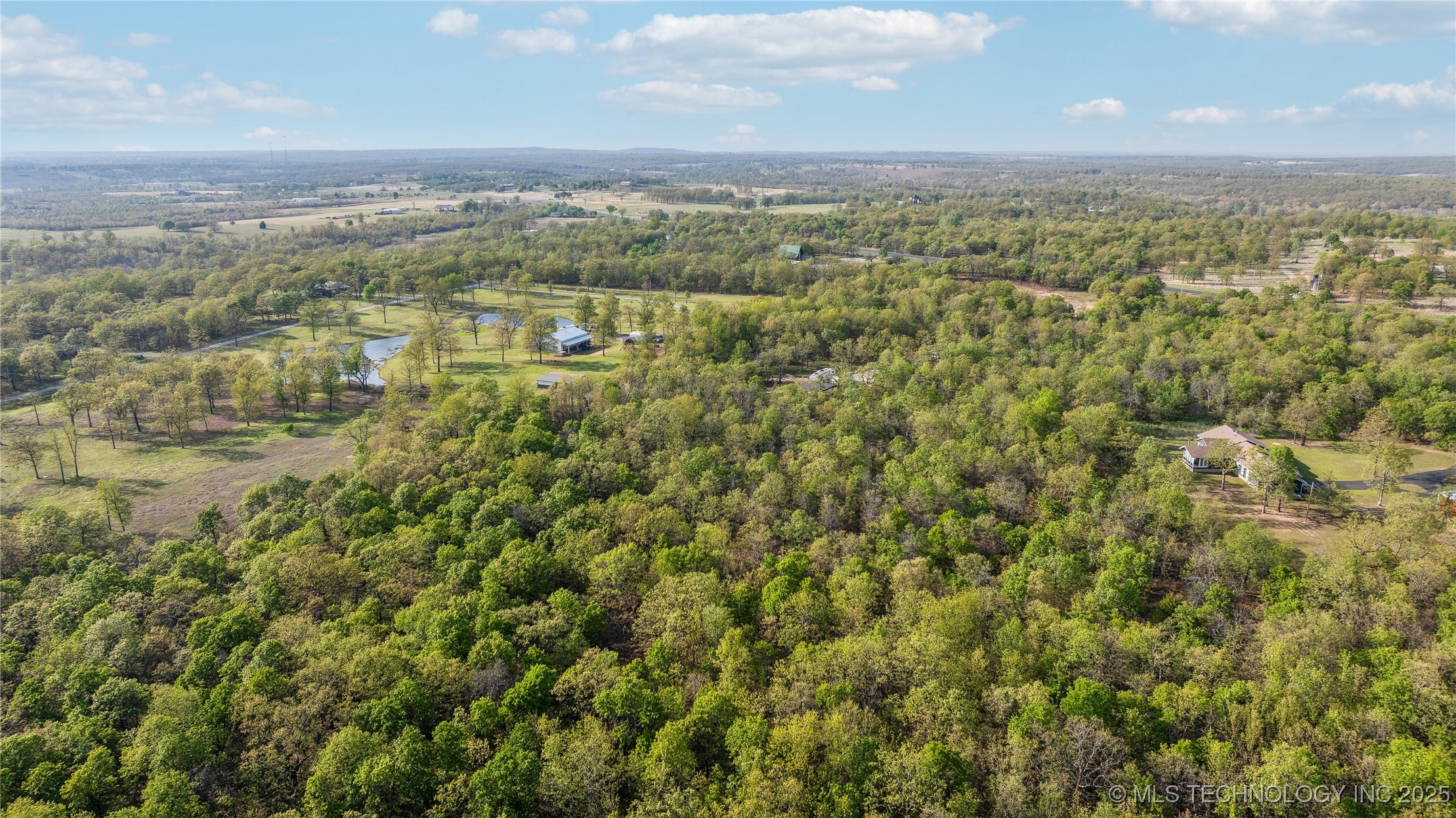 32380 W Old Highway 33 Road Property Photo 15