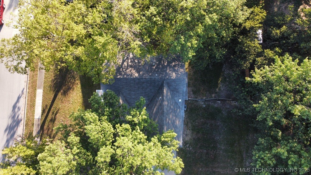 3001 S Dogwood Avenue Property Photo 10