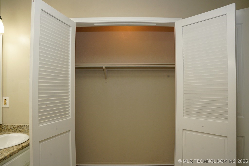 3001 S Dogwood Avenue Property Photo 49