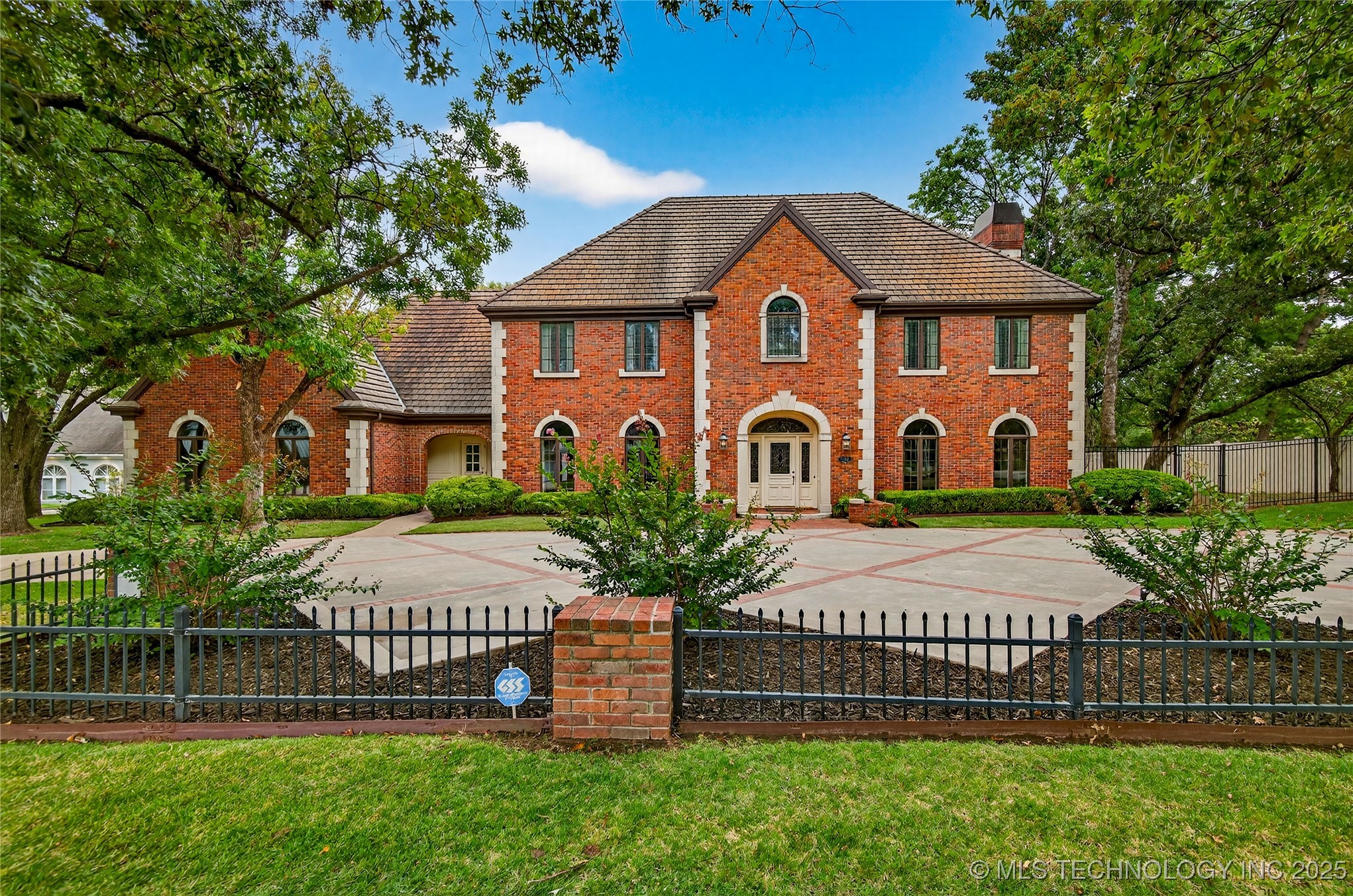 1244 Dogwood Court Property Photo 1