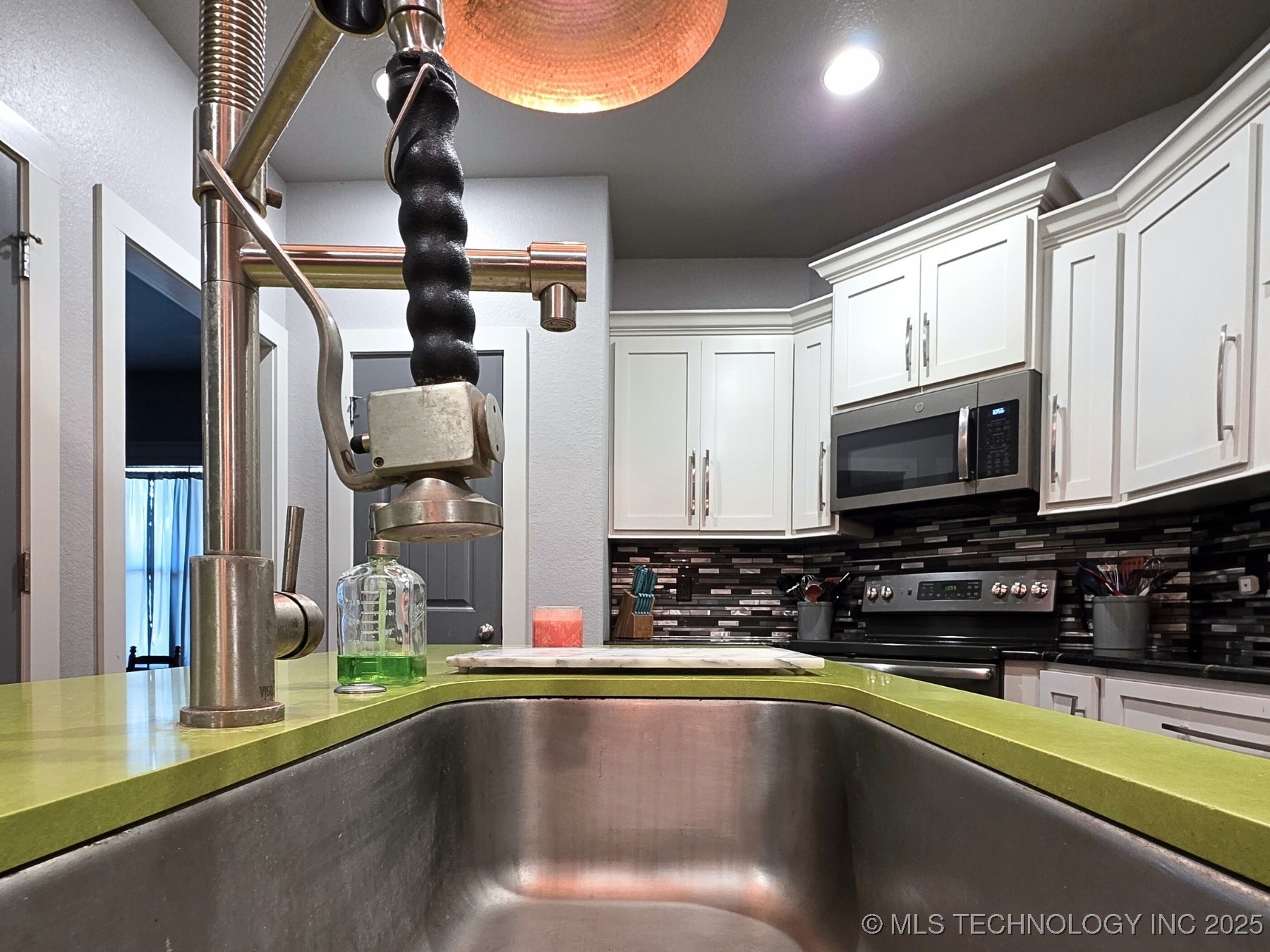 405 E 7th Street Property Photo 21