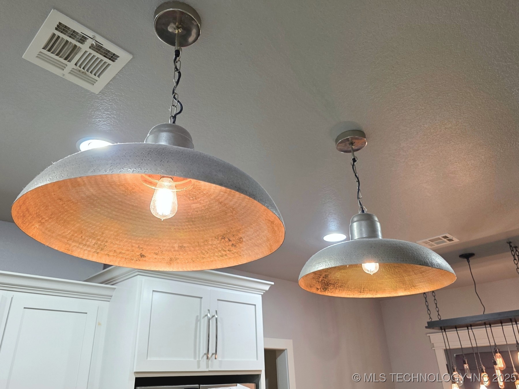 405 E 7th Street Property Photo 22