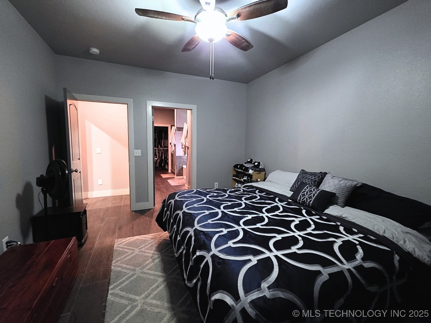 405 E 7th Street Property Photo 30