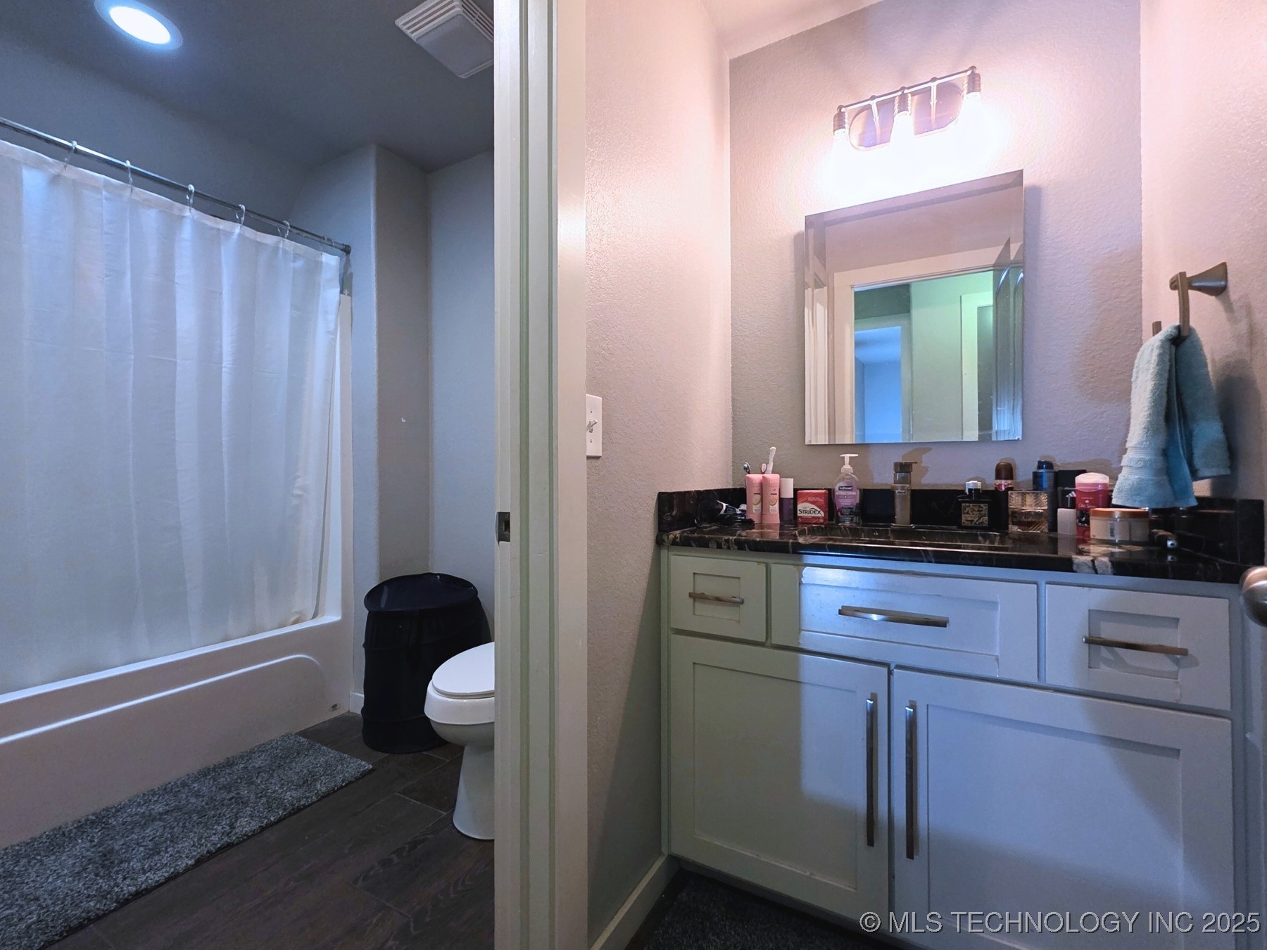 405 E 7th Street Property Photo 39