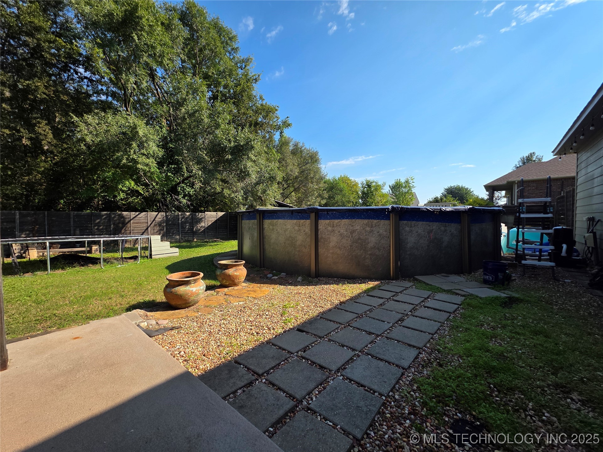 405 E 7th Street Property Photo 46