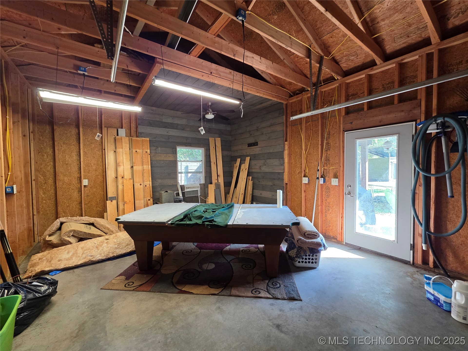 405 E 7th Street Property Photo 49