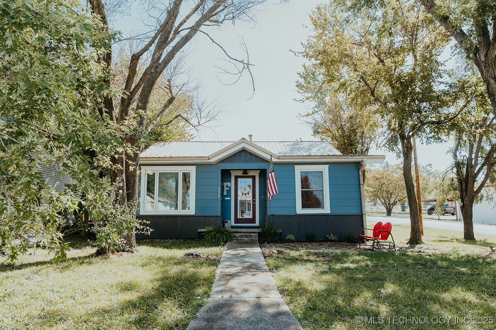 506 E Buffalo Street Property Photo 3