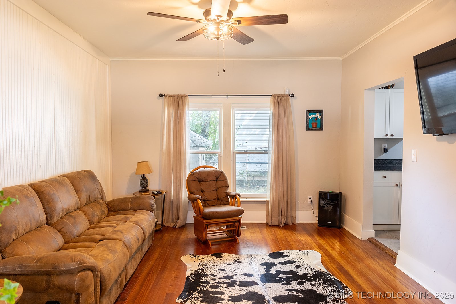 506 E Buffalo Street Property Photo 8